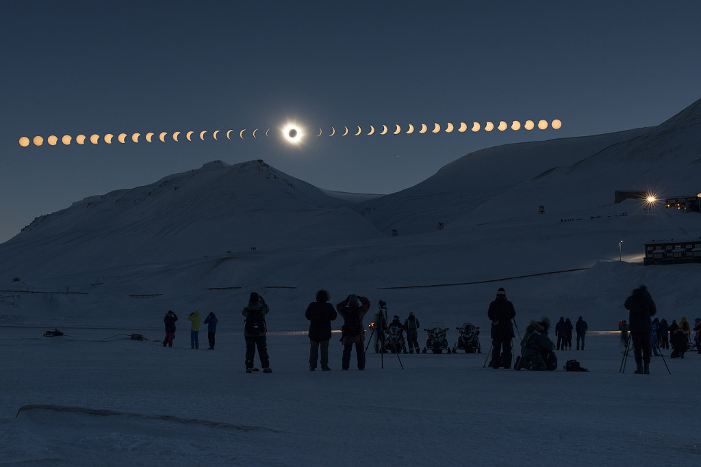 Total Solar Eclipse by Thanakrit Santikunaporn on 500px.com