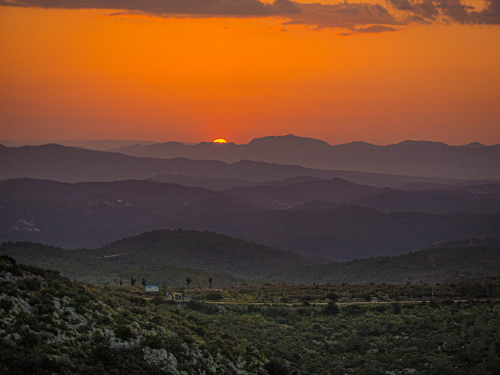 Sunset Between Hills by Javier Pascual on 500px.com