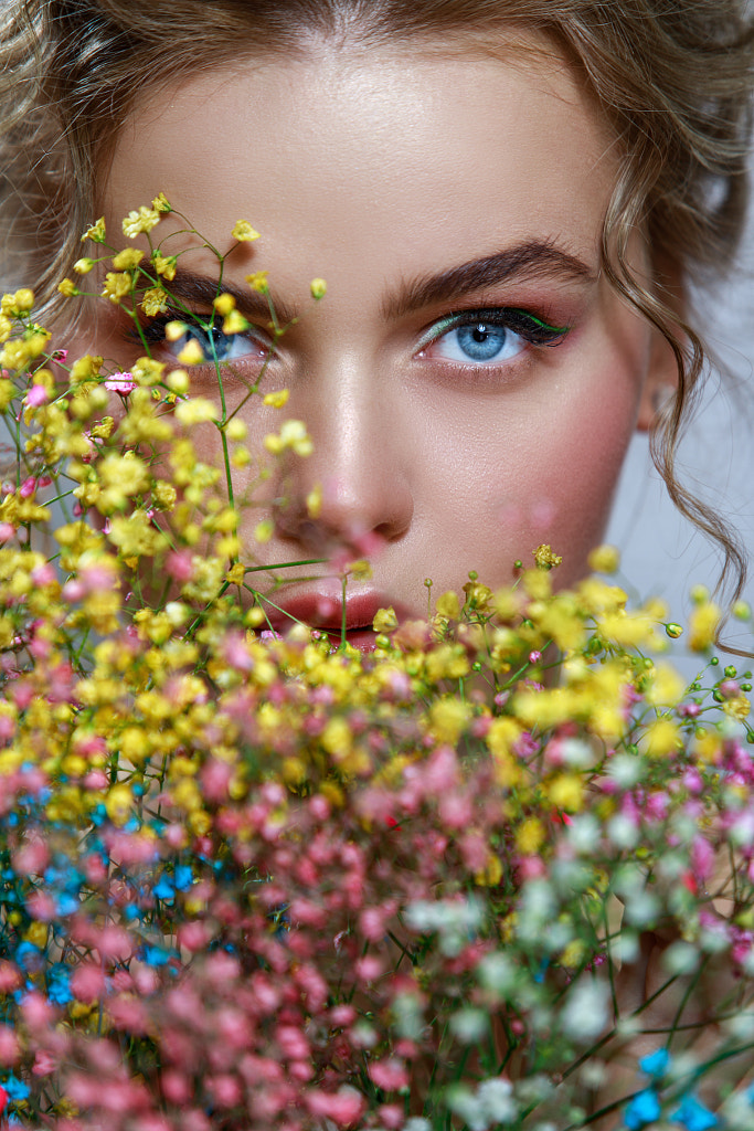 Portrait of girl with flowers by Elena  Sikorskaya on 500px.com