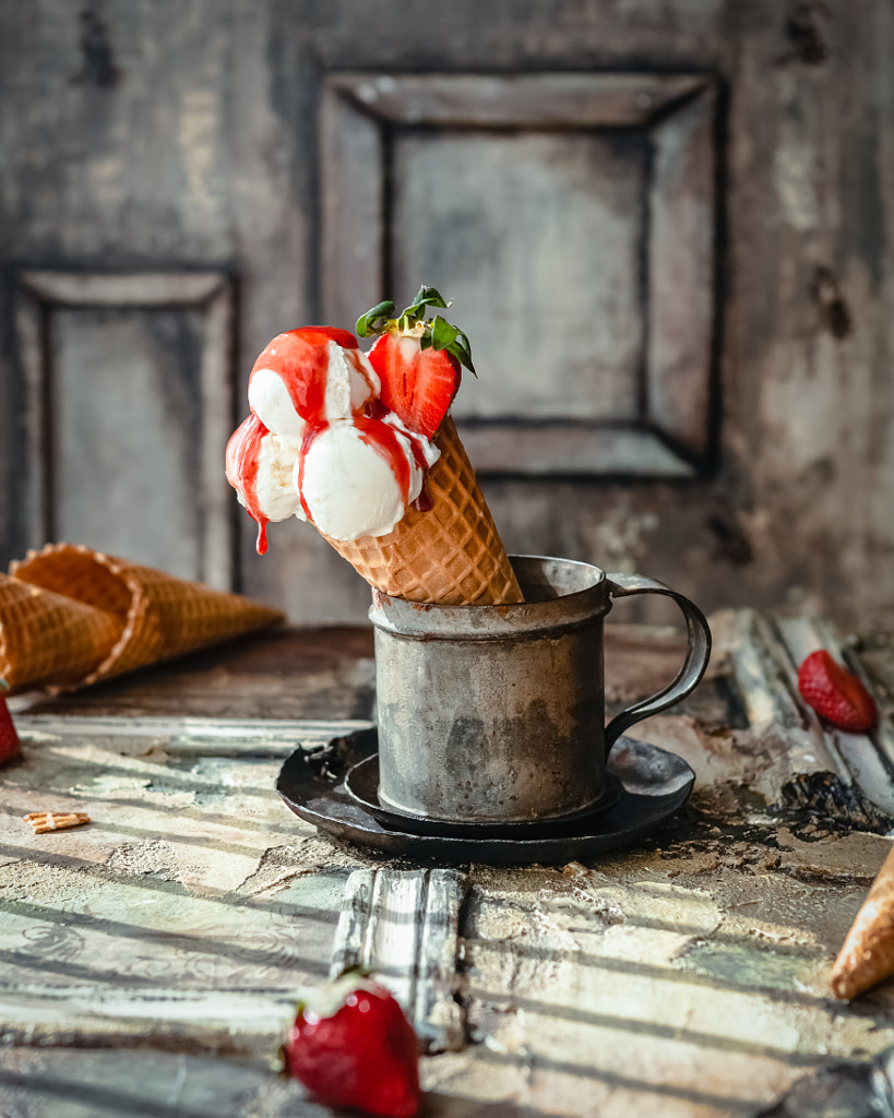 Ice cream in a mug by Marina Kuznetcova on 500px.com