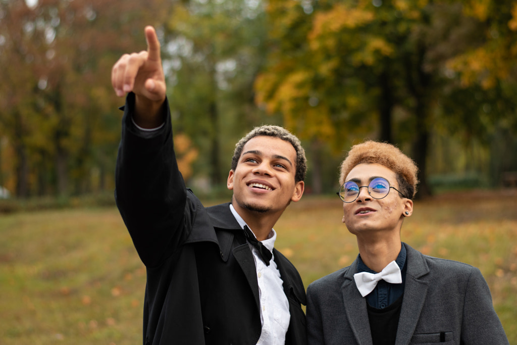 Happy young gay couple in park by Viktor Makhnov (Vysochin) on 500px.com