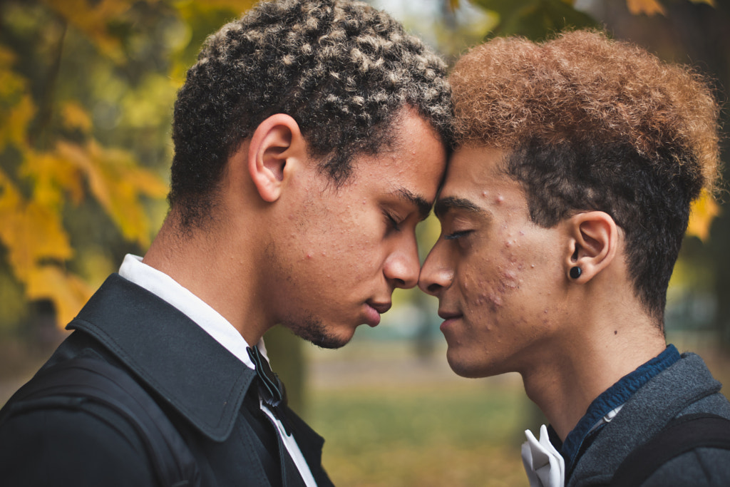 Handsome young gay couple by Viktor Makhnov on 500px.com