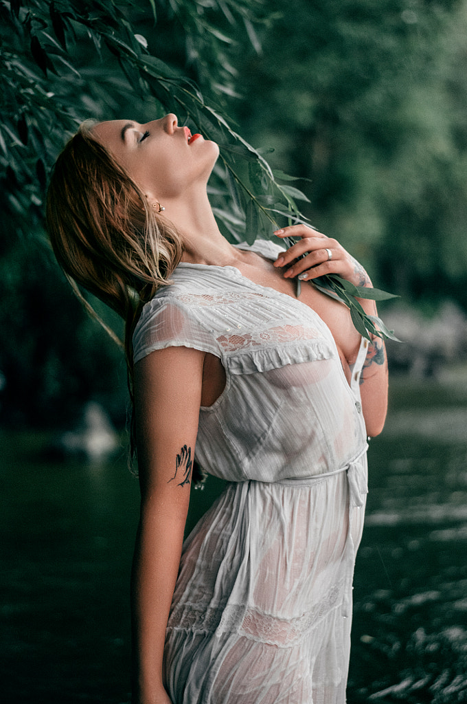 Rain Girl by Serj Novitskyi on 500px.com