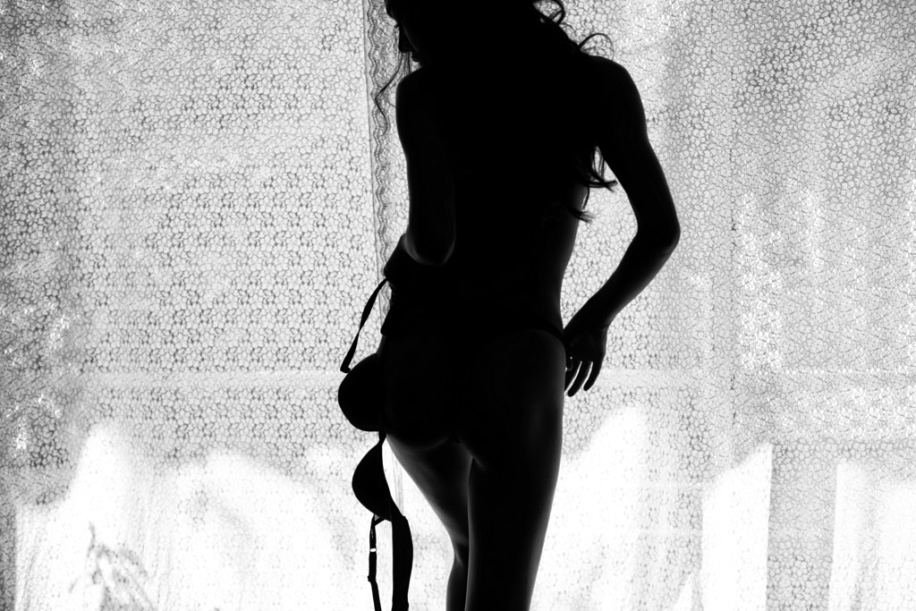 Silhouette rear art nude by Pakkawit Anantaya on 500px.com