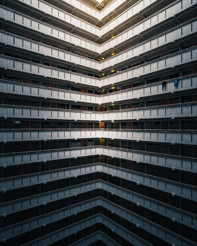 Chasing light in HK by Vitaly Tyuk on 500px.com