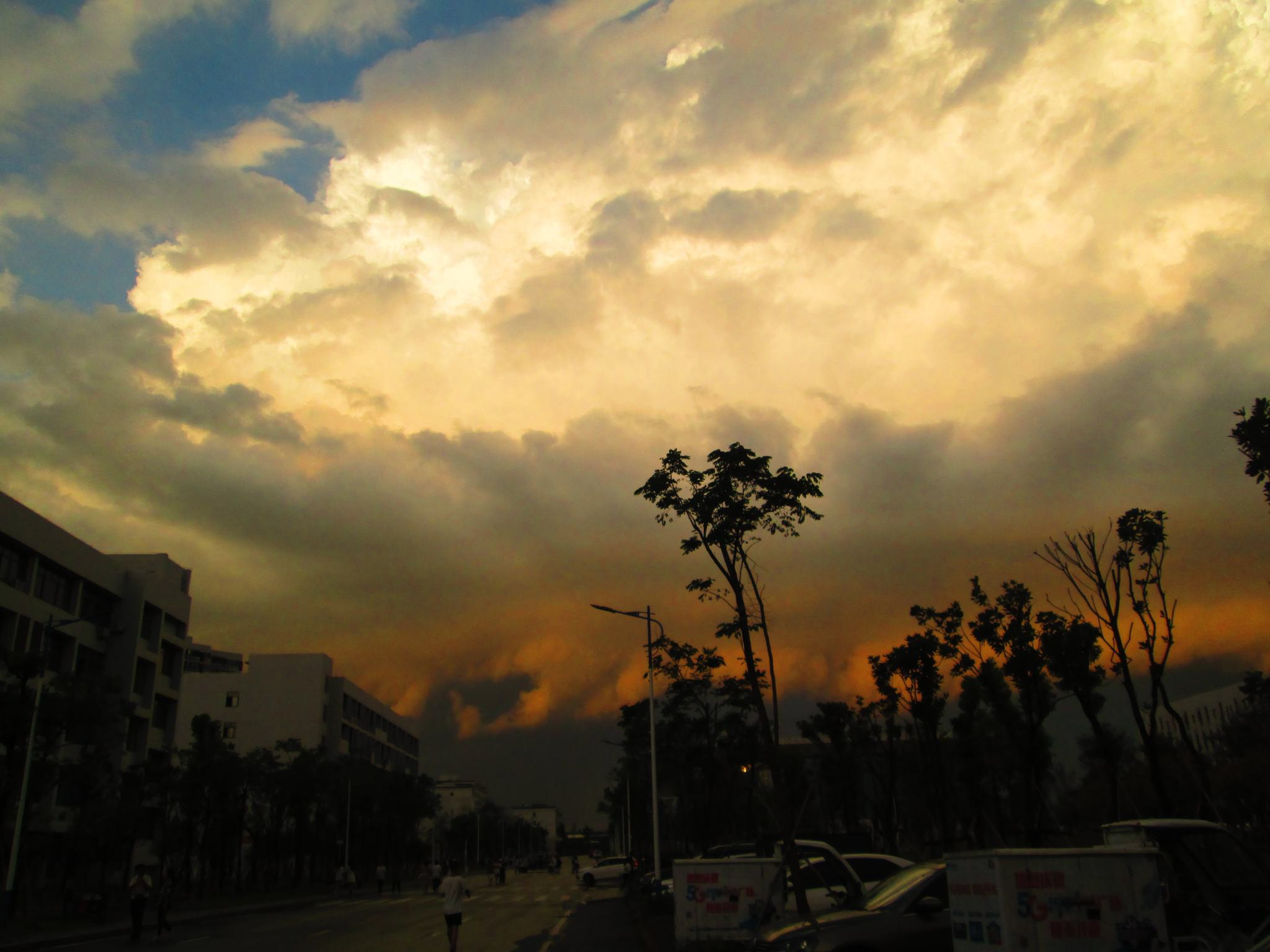 又一年的太阳之旅, image size:2048x1536