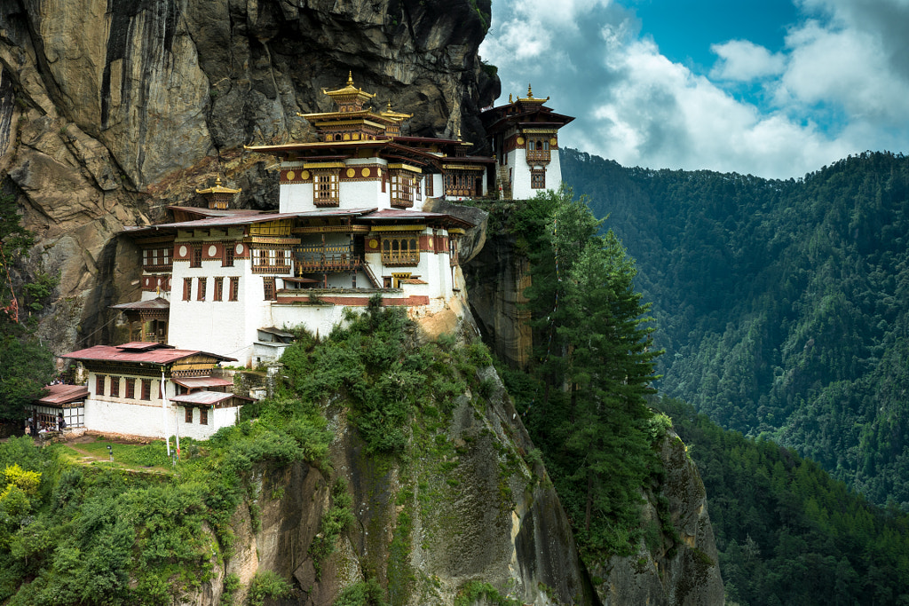 Paro Taktsang Monastery by khomson srisawasdi on 500px.com