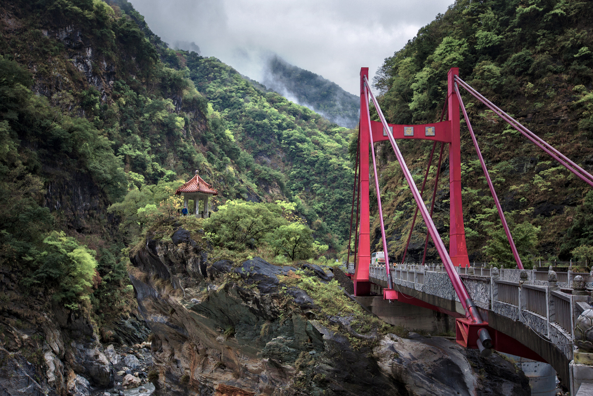 Mother's Bridge by Edwin Leung Photo 103809885 / 500px