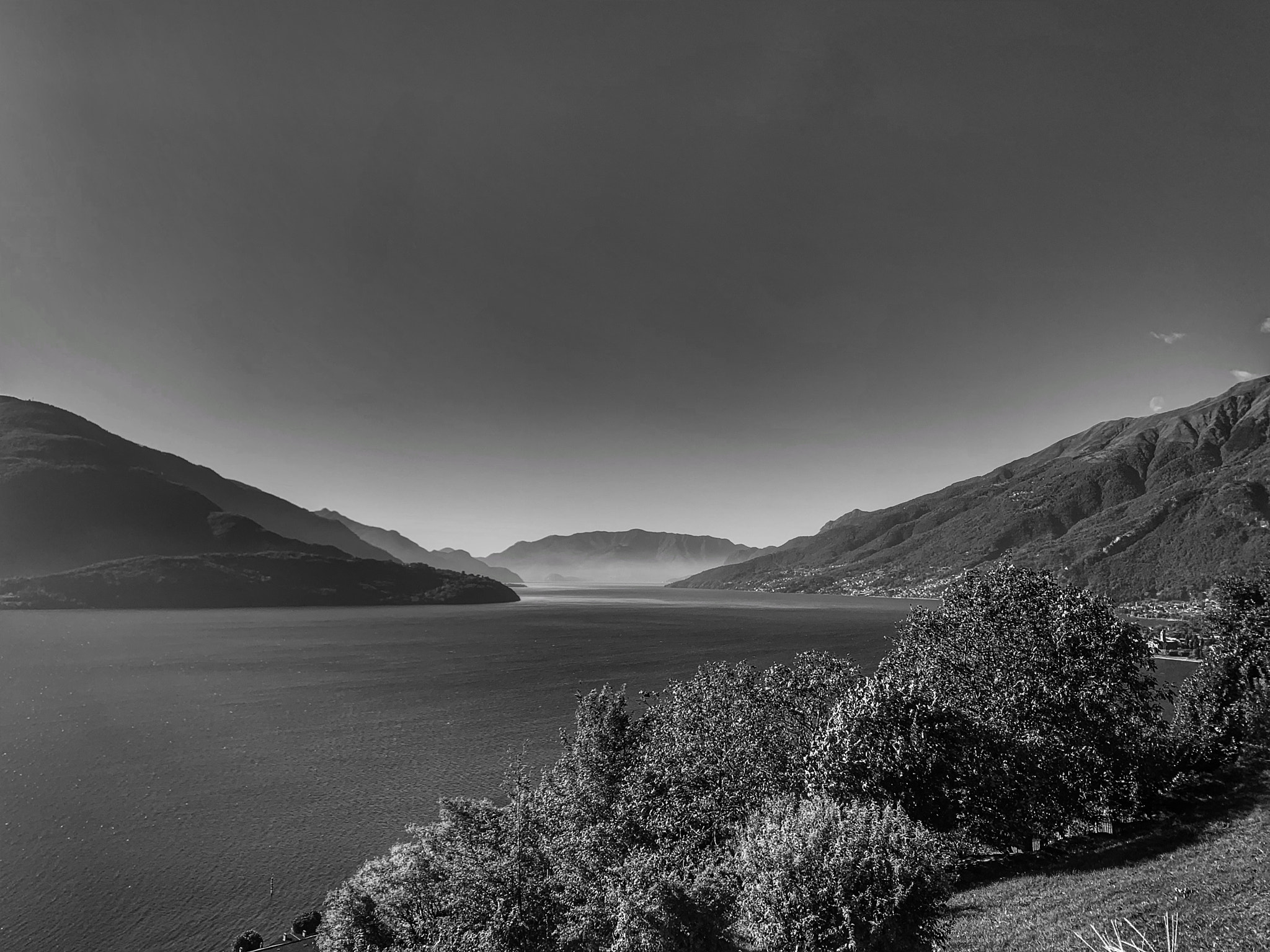 The light from far away by Ronald Solano | 500px