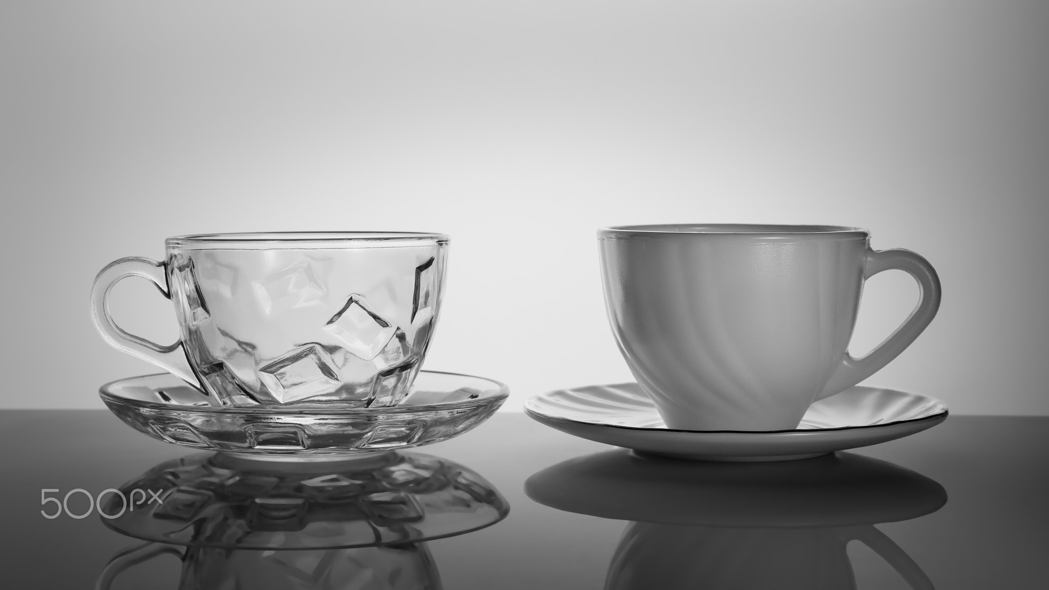 glass and porcelain empty cups