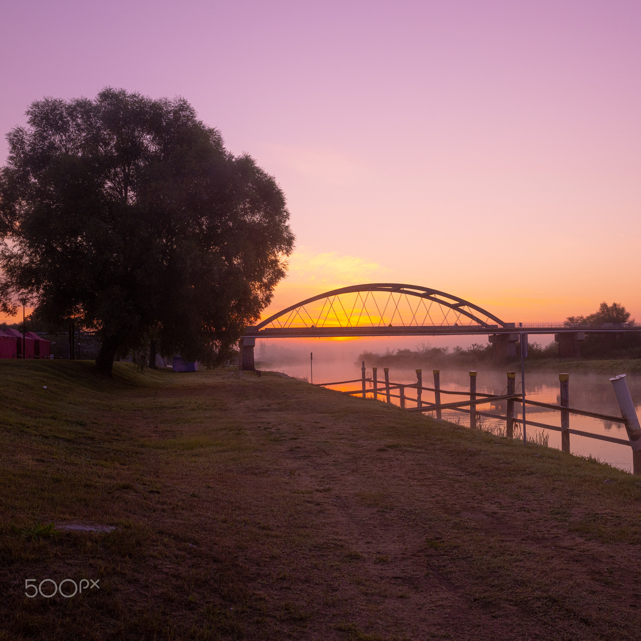 Beauty river Warta at dawn