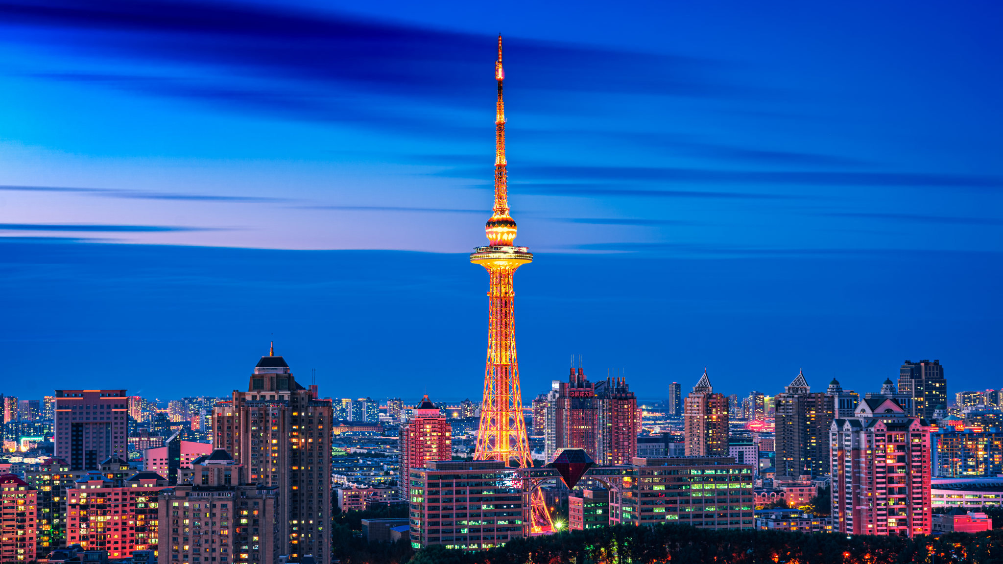 龙腾盛世！总台新春灯光秀连续第五年点亮世界最高楼, image size:2048x1152