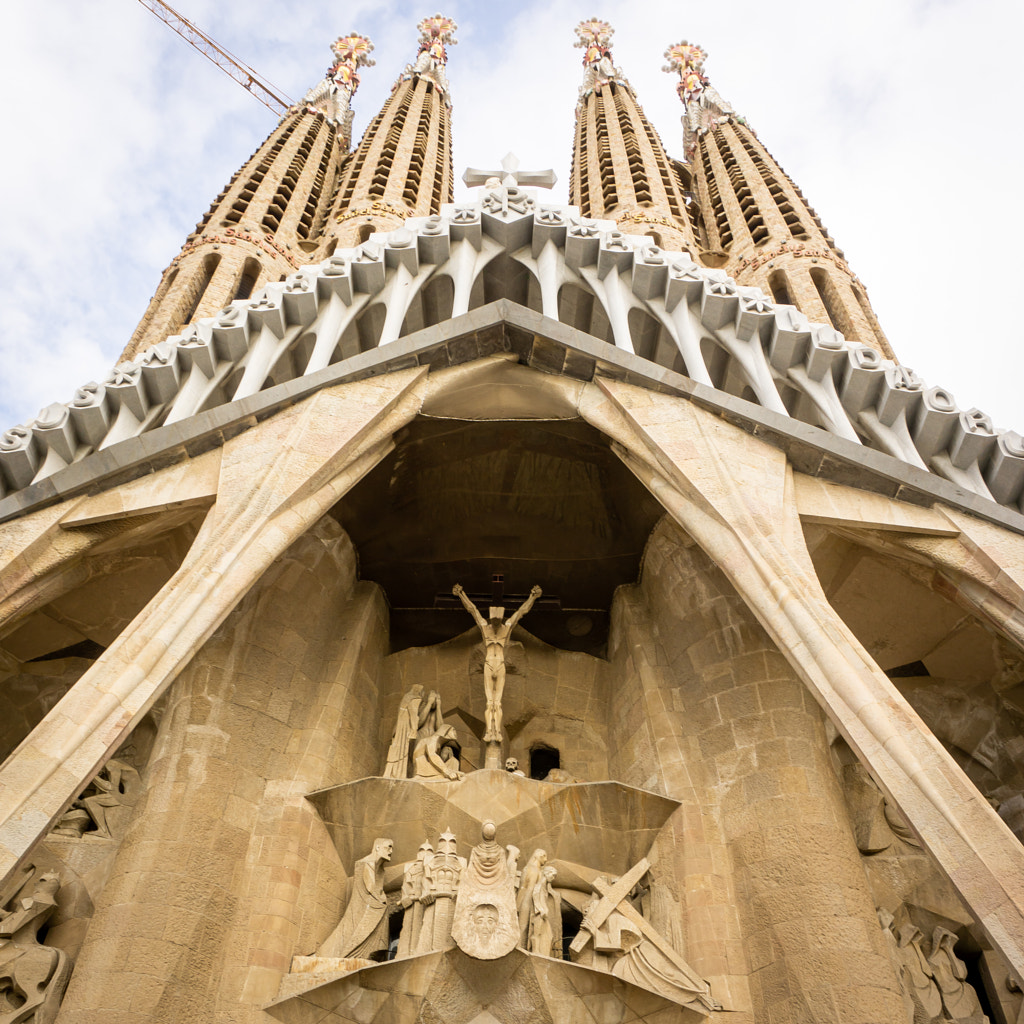 Basílica de la Sagrada Familia by Angelo Camacho / 500px