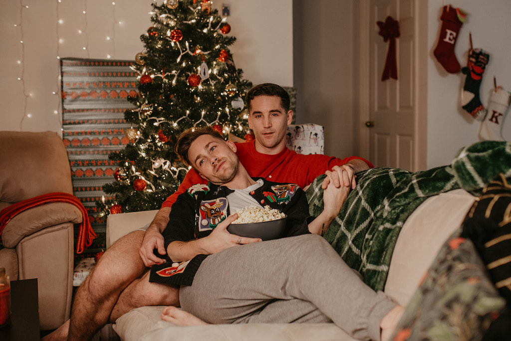 Couple Sitting on Couch by Kyle Kuhlman on 500px.com