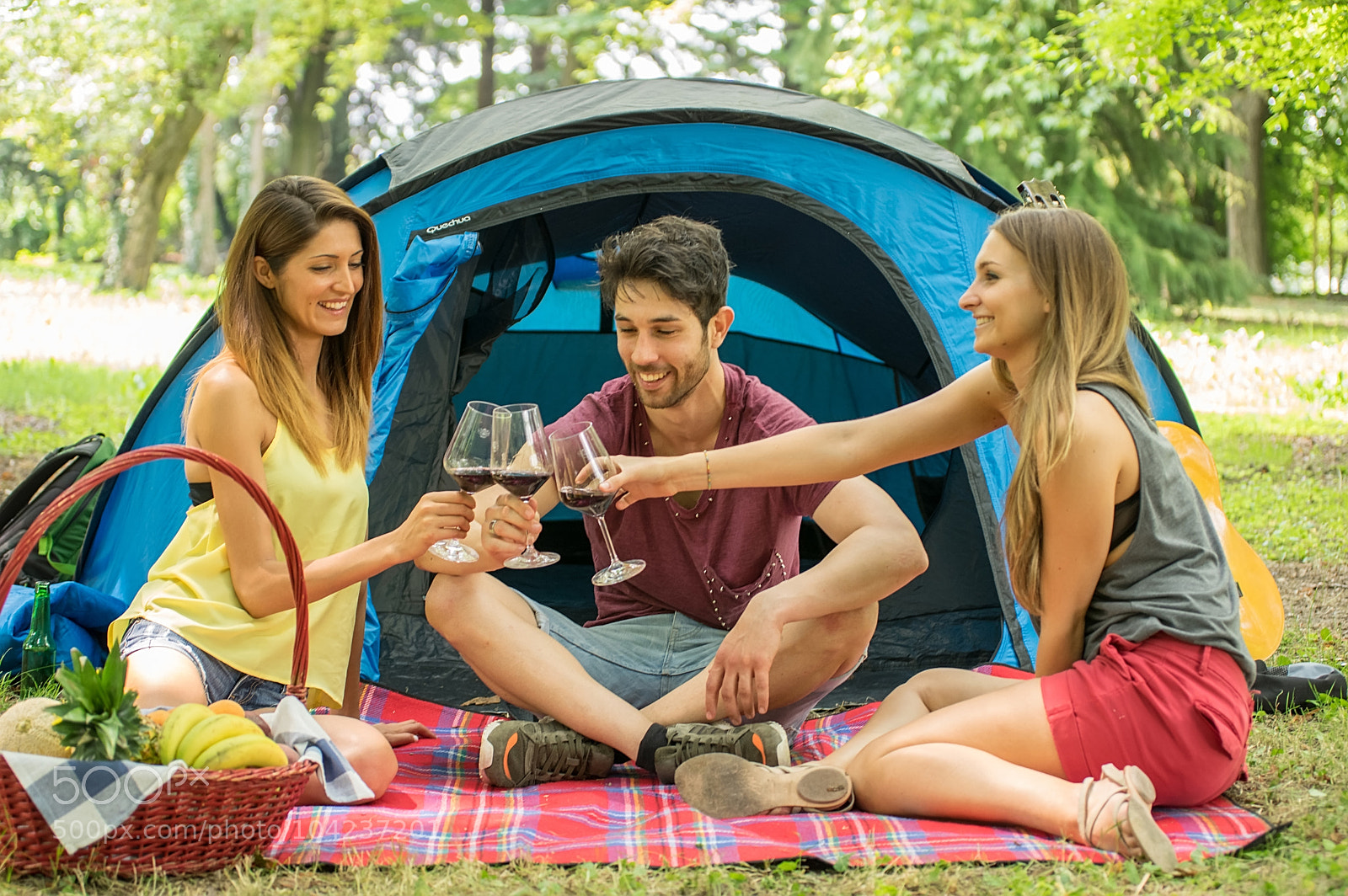 Pentax K-3 sample photo. Friends on a campsite photography