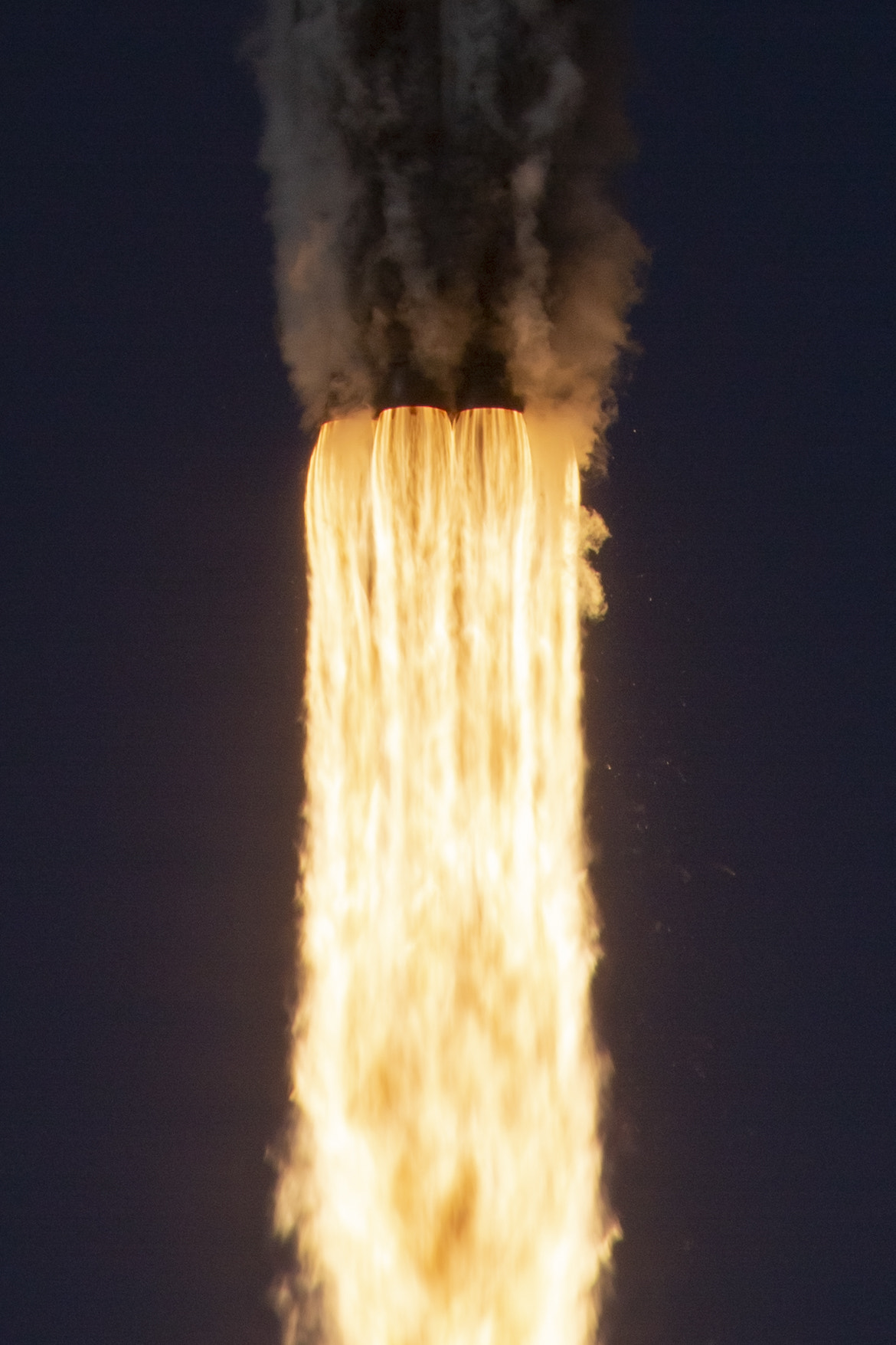 picography-spacex-rocket-liftoff-fire