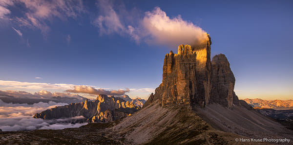 Morning view of the rock towers by Hans Kruse