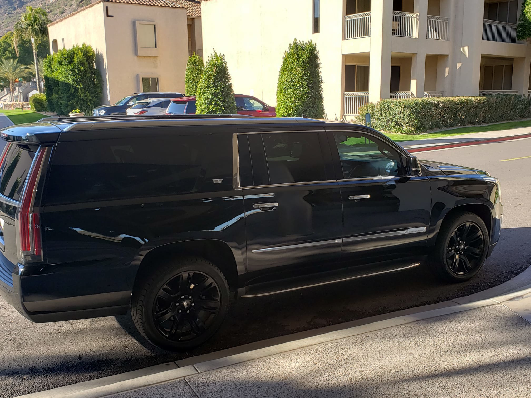 PHX Limos provides limousine service in phoenix.