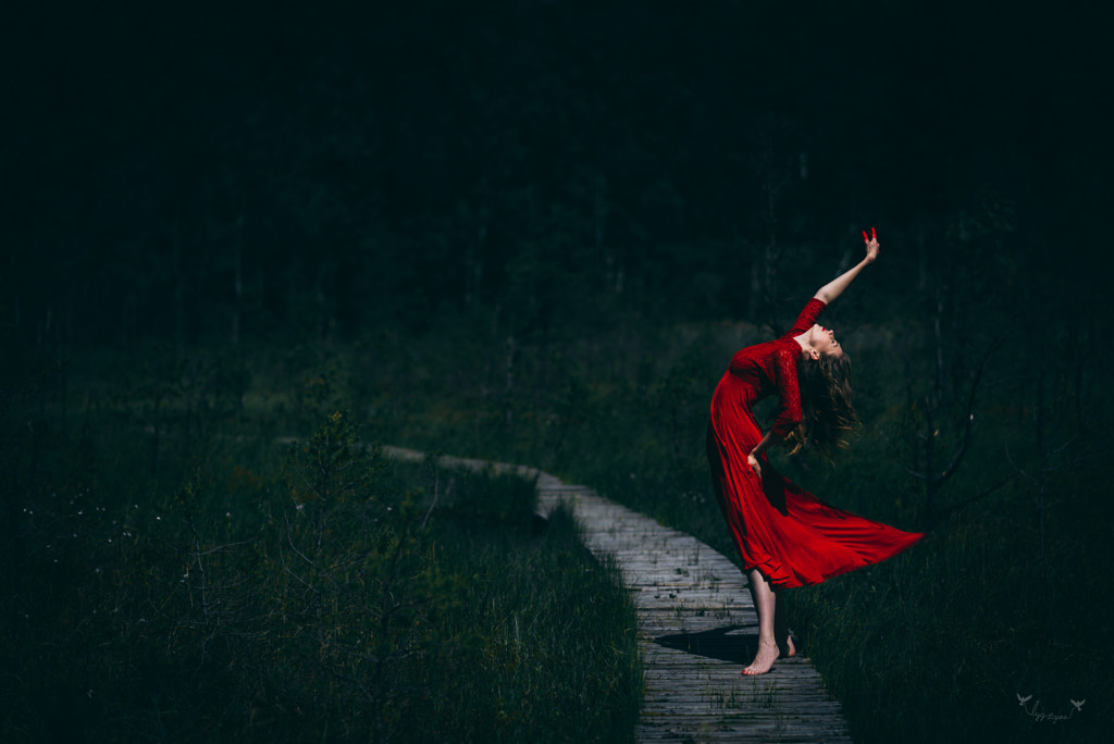 Dancing bloody planet by Emilija Juškov? on 500px.com