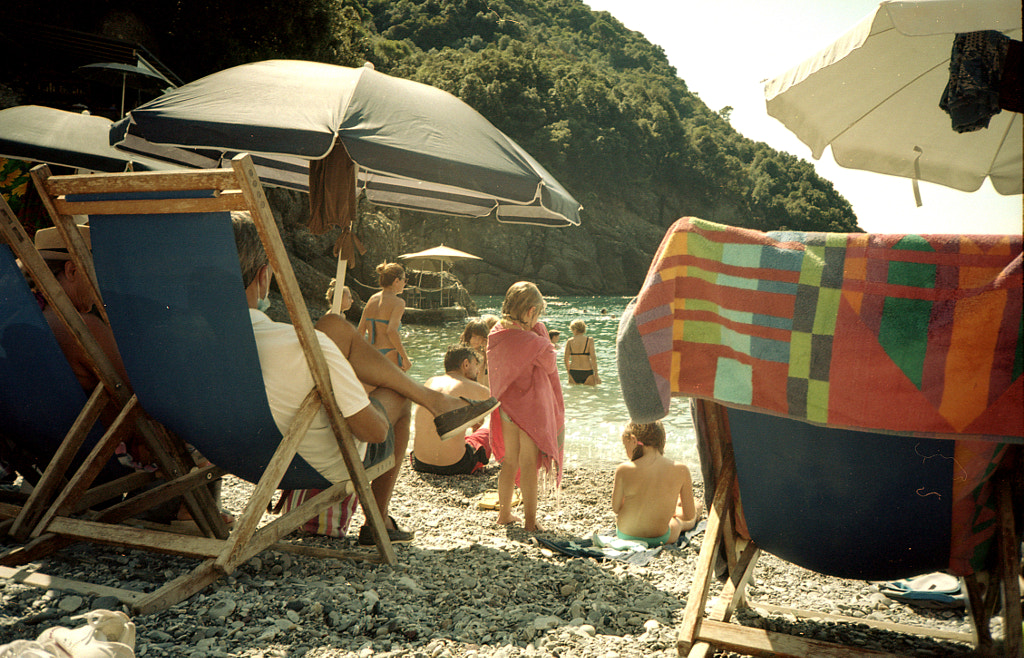 à la plage (prise de vue analogique) par Carlotta Ricci sur 500px.com