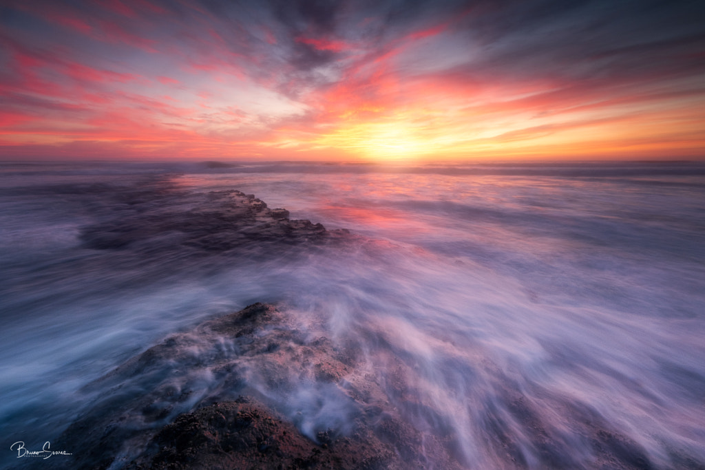 A Sea of Light and Thoughts by Bruno Soares / 500px