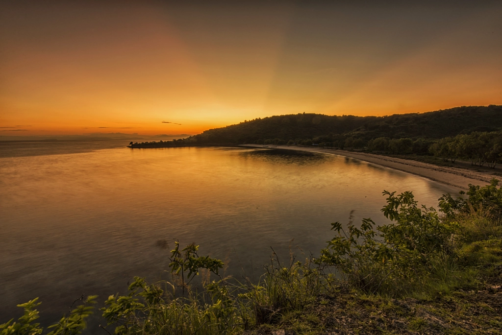 Pre-Sunrise at Pink Beach (Tangsi Beach), Lombok by Kristianus Setyawan on 500px.com
