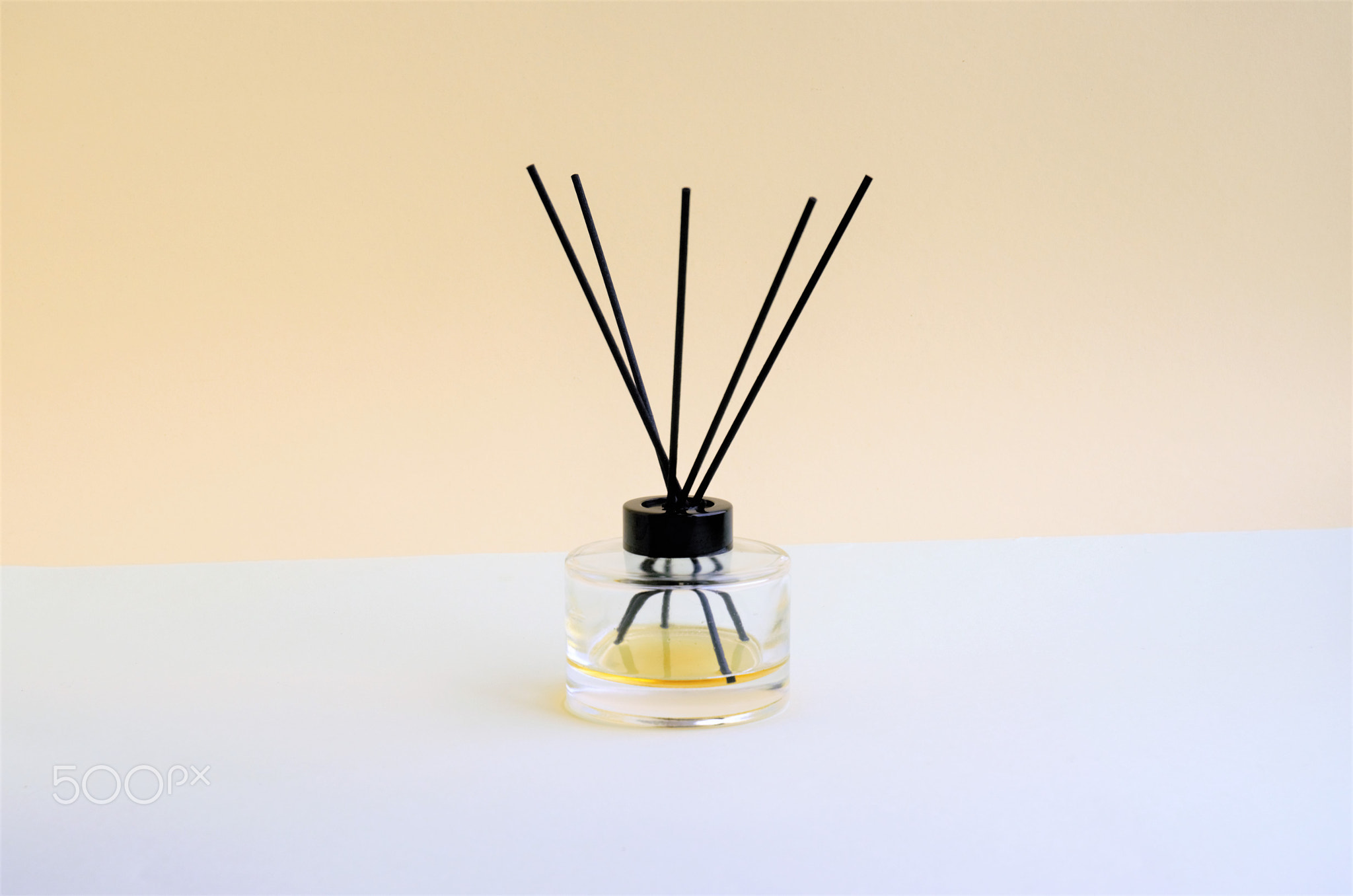 one piece, deluxe fragrant reed diffuser glass bottle used as indoor