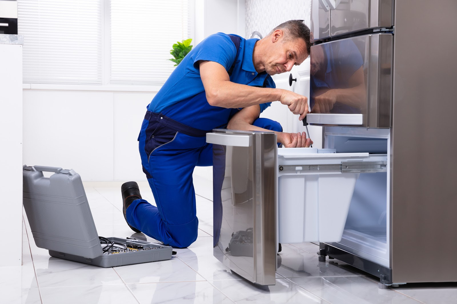 Get The Best Fridge Repair In Noida | OWS Repair