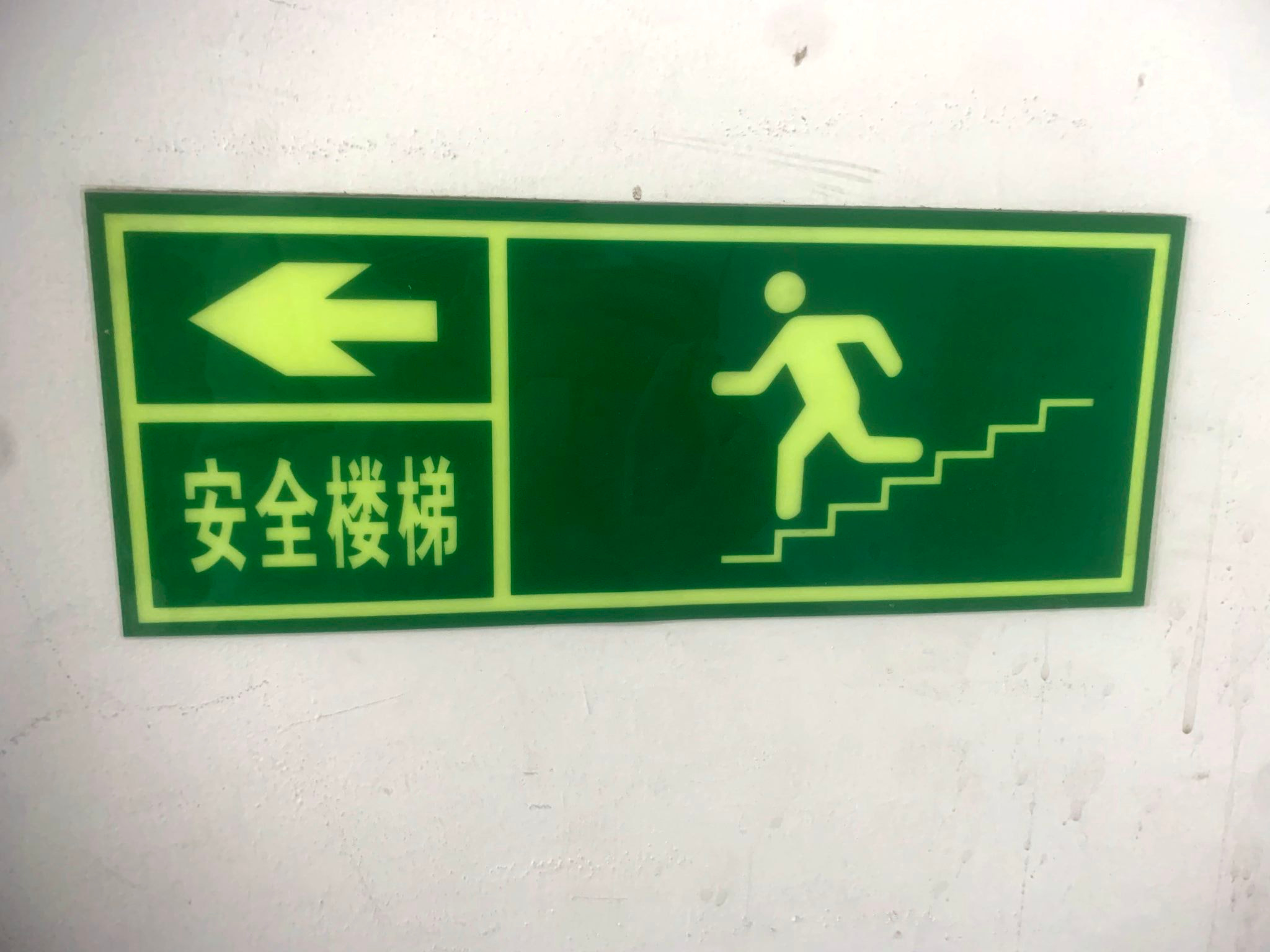 v2?sig=6df30334f53993e26f64e5e9498812a07e8f81bffb382b337ca7409e5b48c9e3
