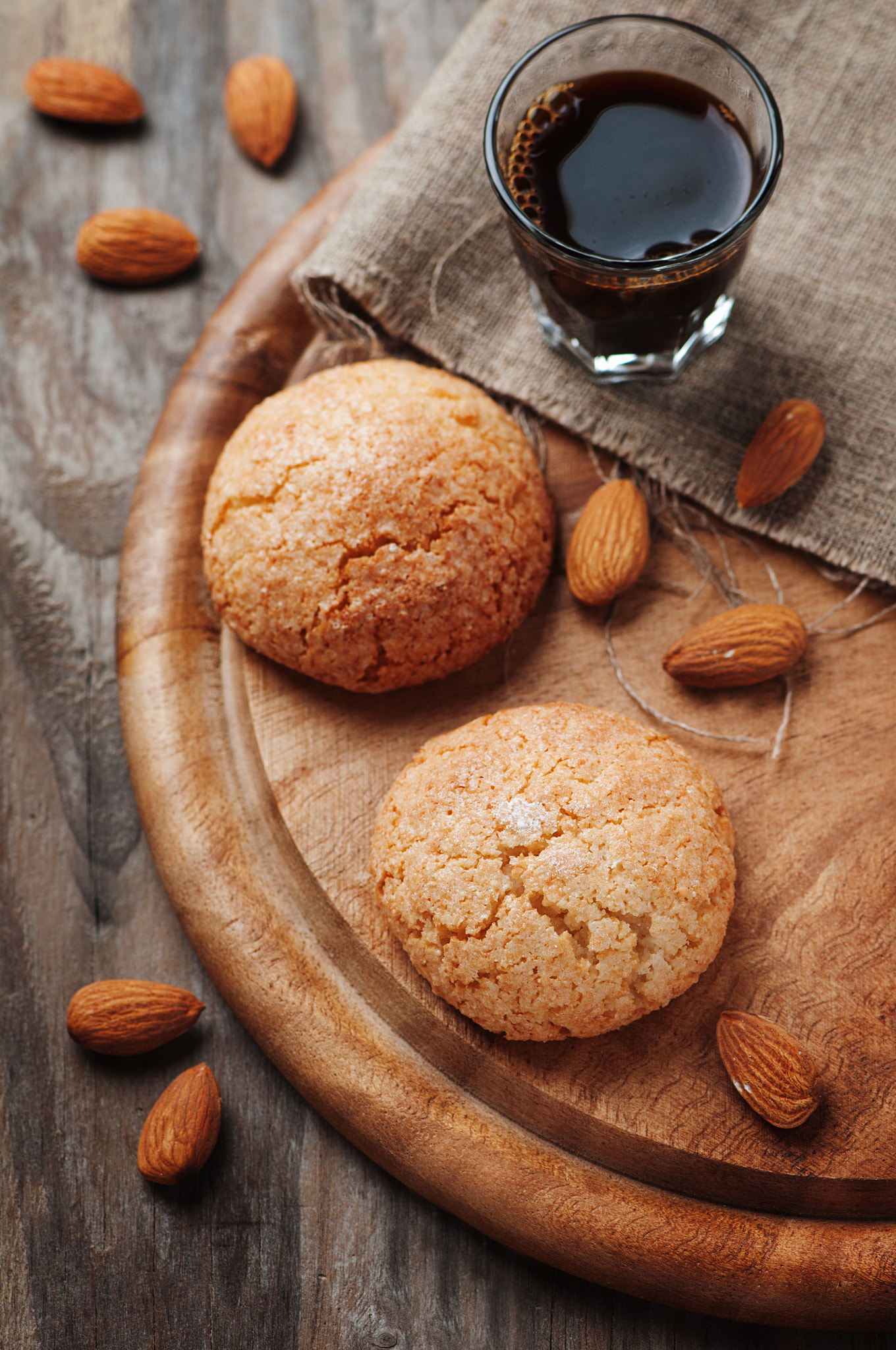 Italian cookie amaretti with almond