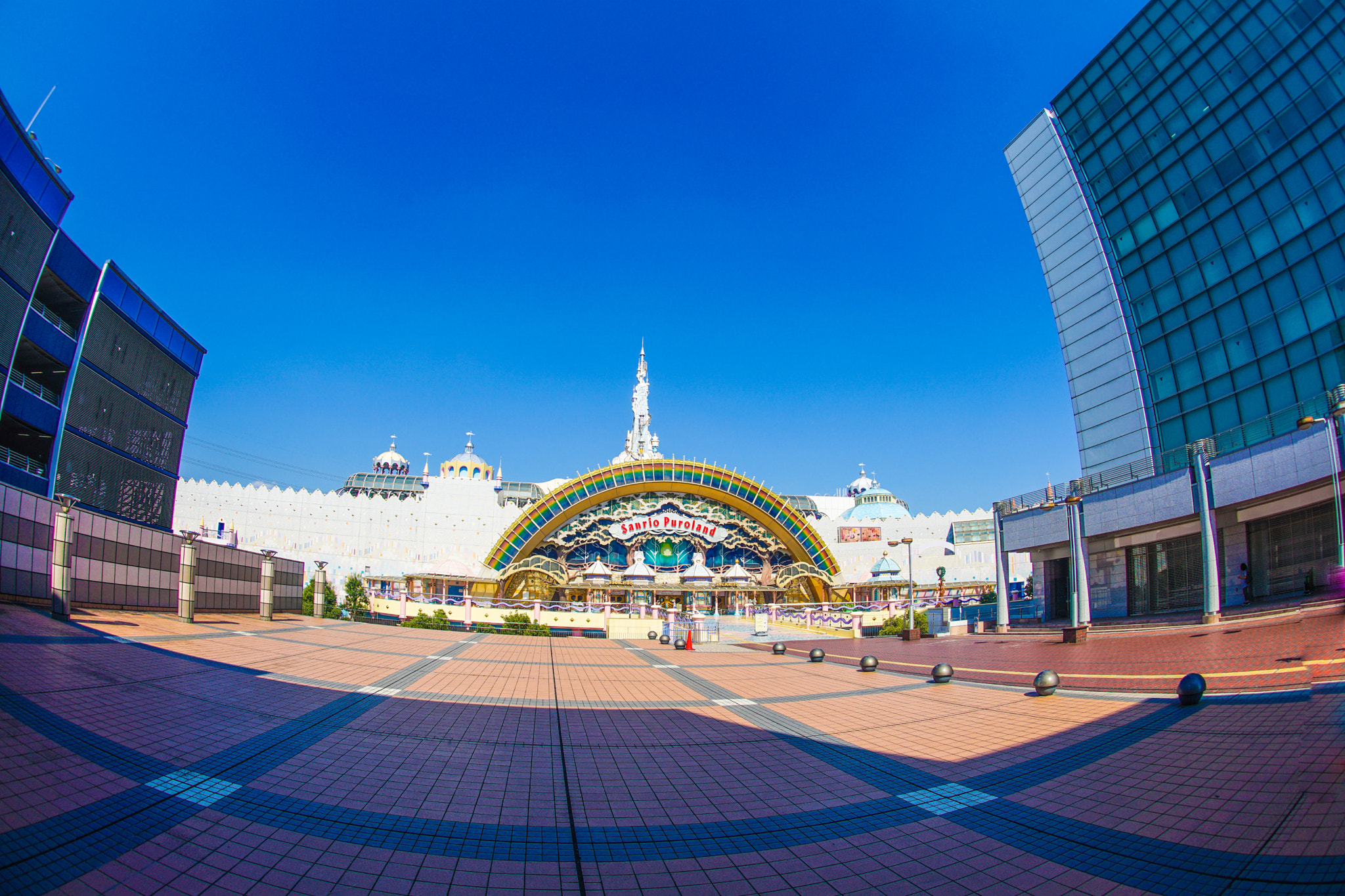 Quarter of the early summer of Tama Center