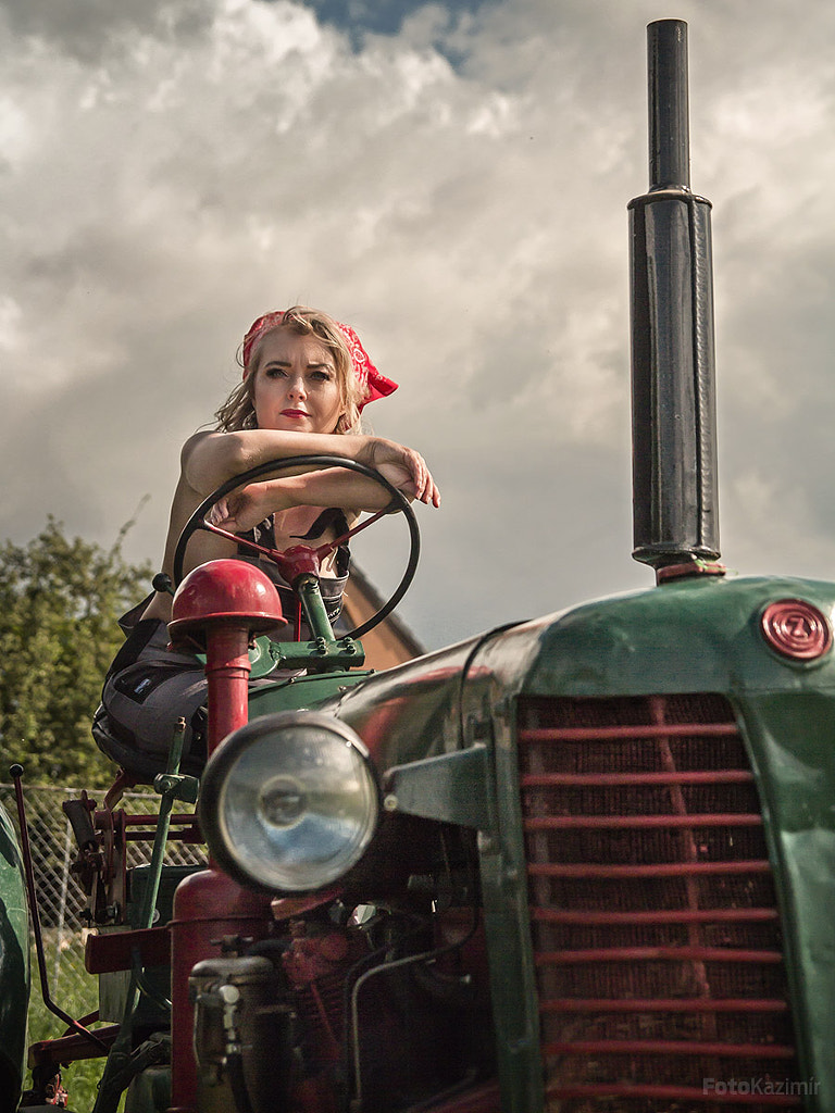 Women on tractors! by Kazimir Prymus / 500px