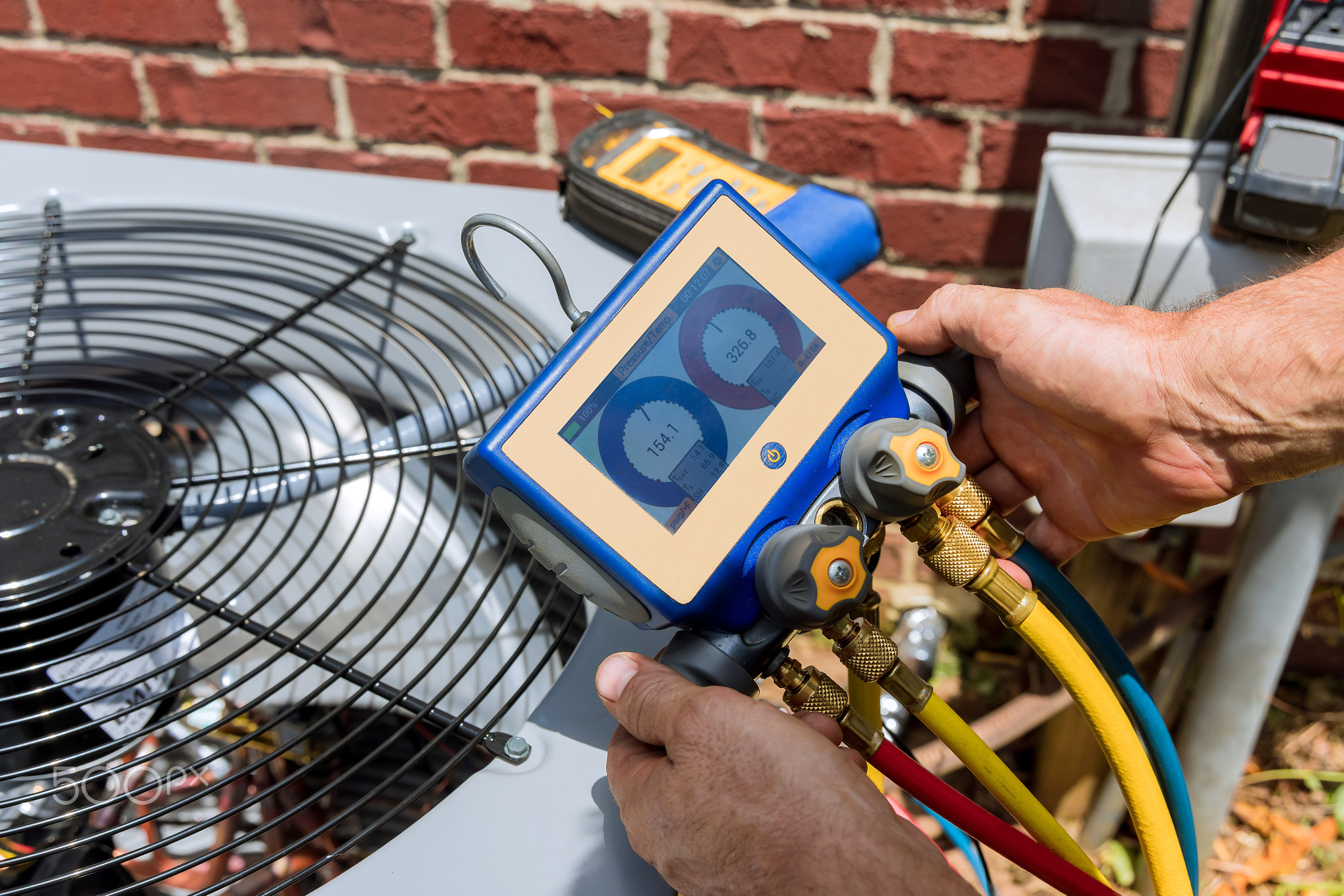 Air conditioner check service, leak detection, fill refrigerant