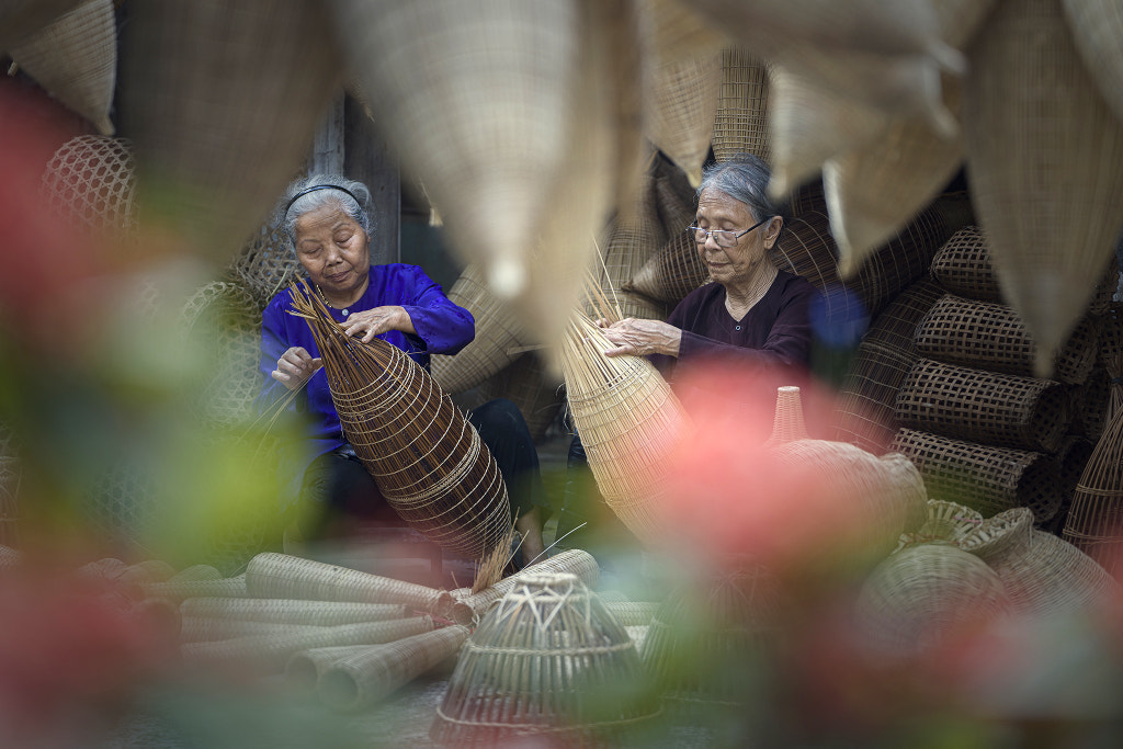 Working by Sarawut Intarob on 500px.com