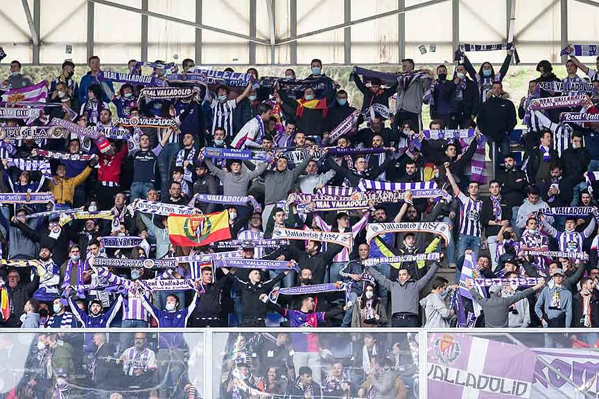 Afición del Real Valladolid, en Oviedo