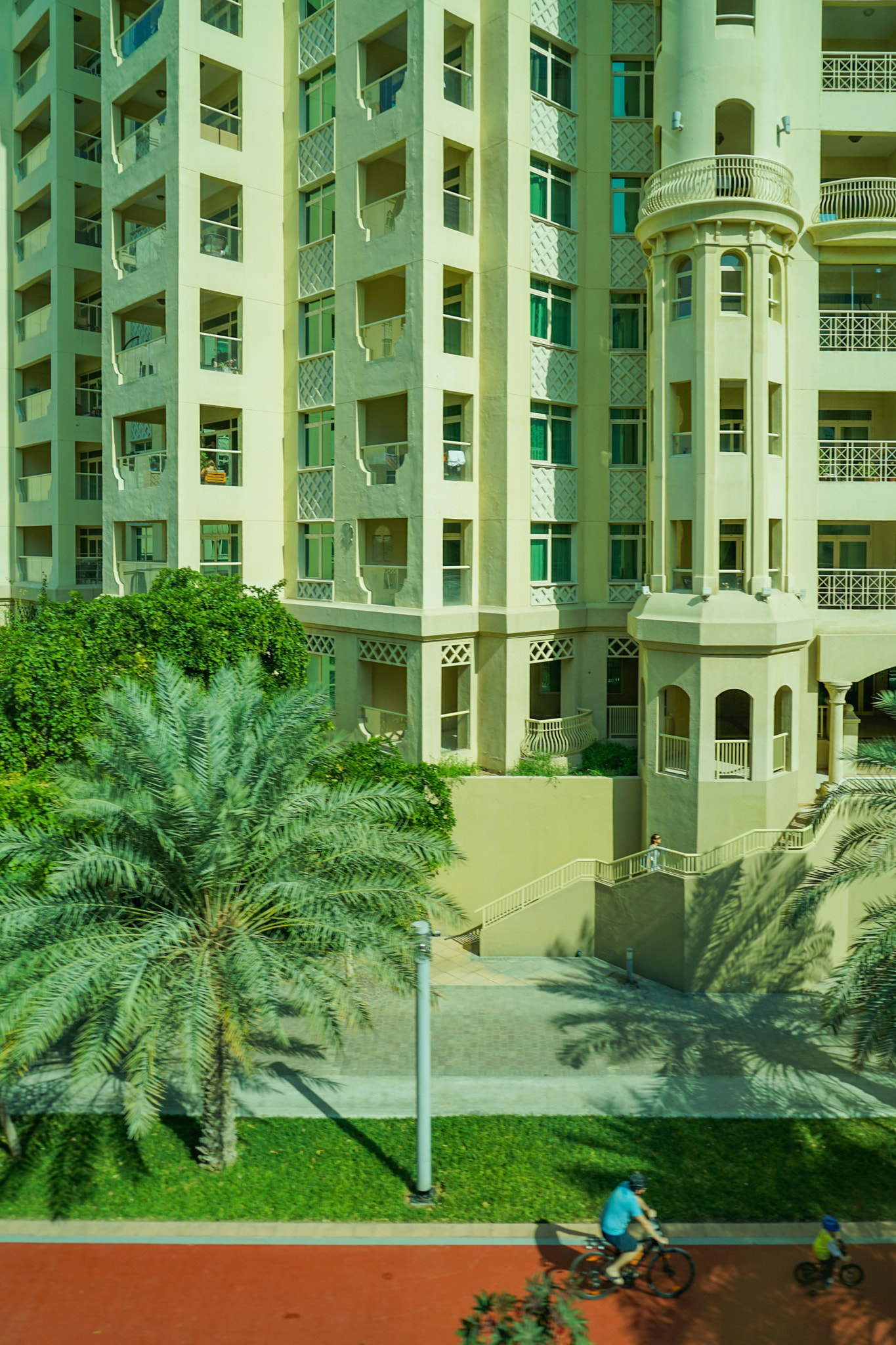 Palm Jumaira cityscape (Dubai)