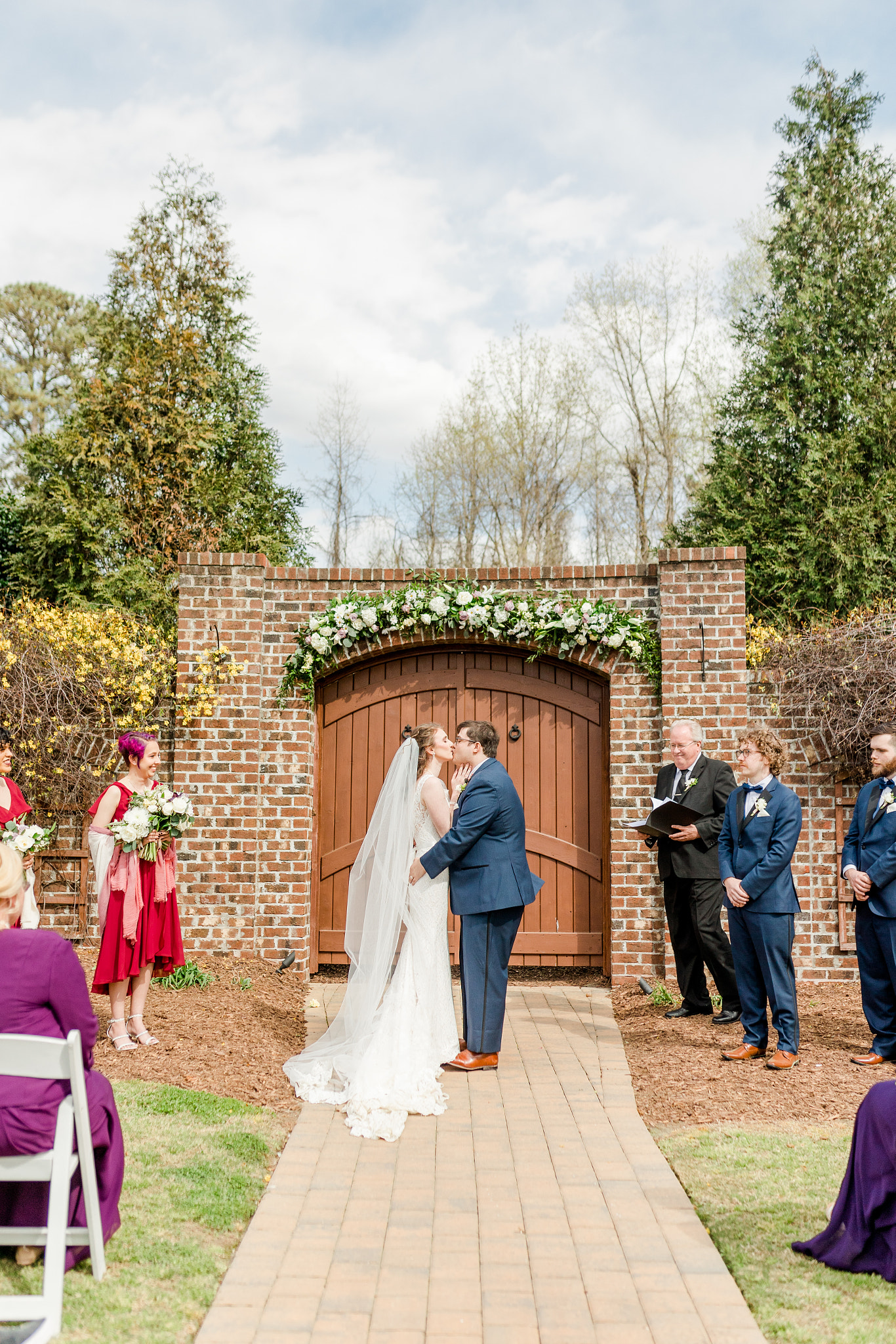 Spring Wedding at the Oaks at Salem