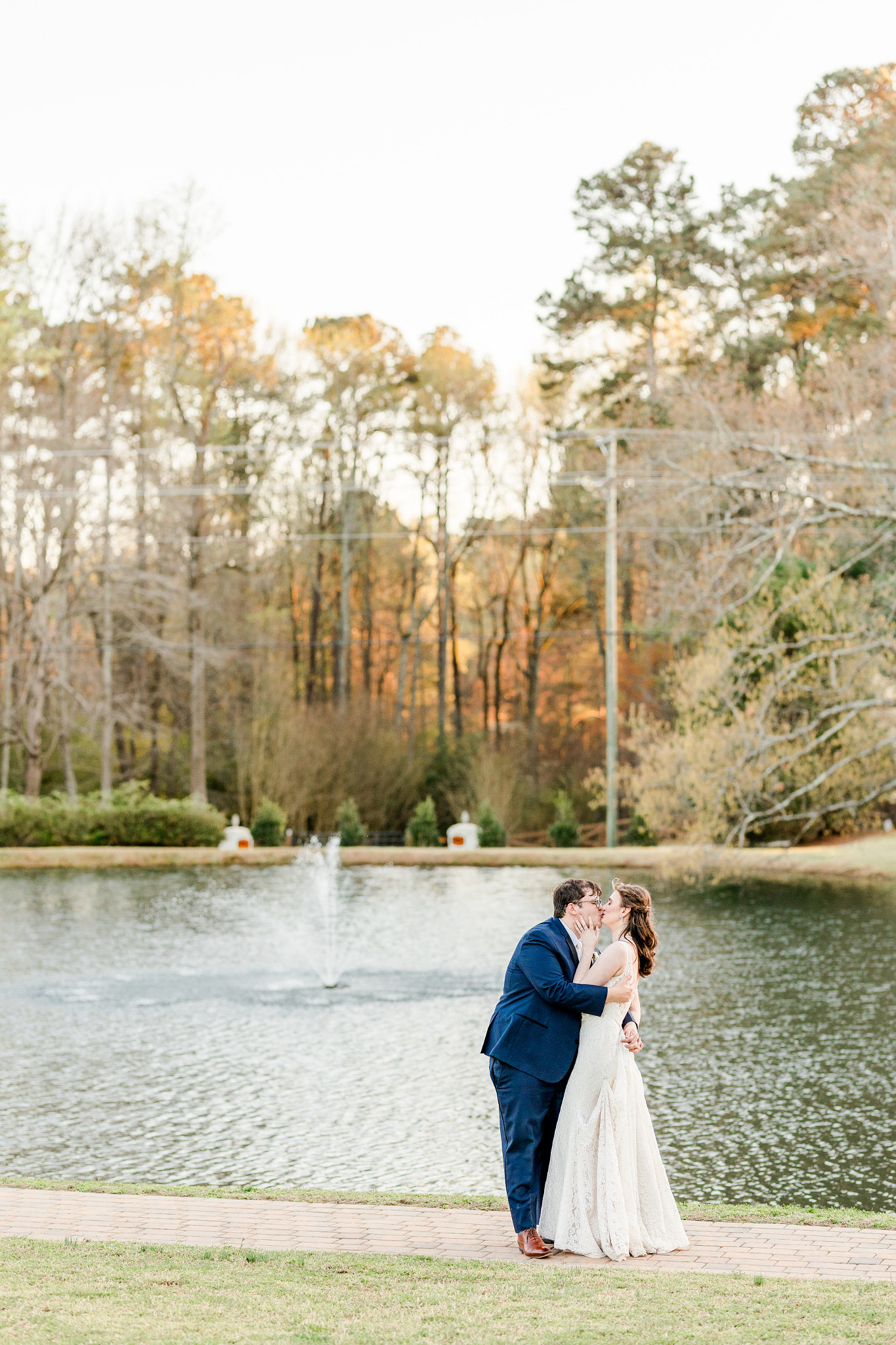 Spring Wedding at the Oaks at Salem