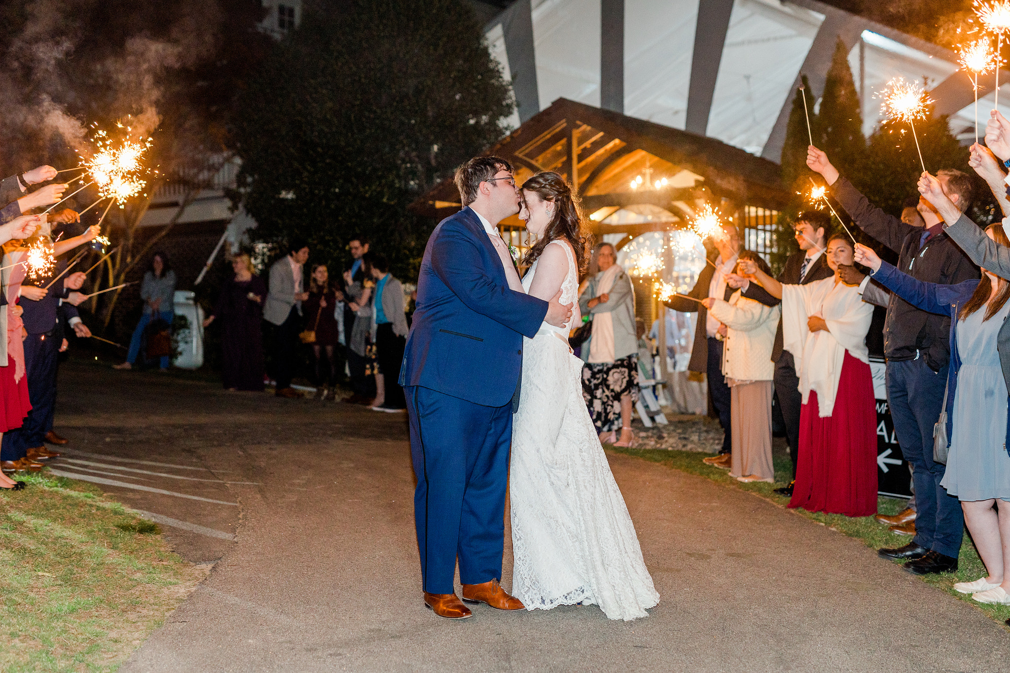 Spring Wedding at the Oaks at Salem