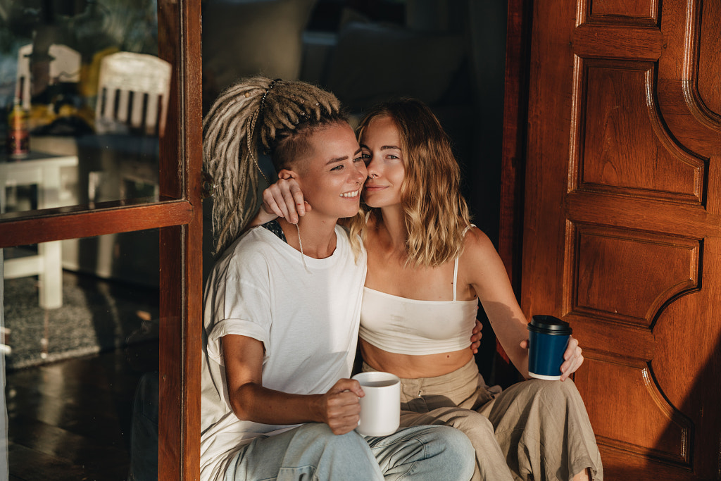 A female couple spending time together by Natalie Zotova on 500px.com
