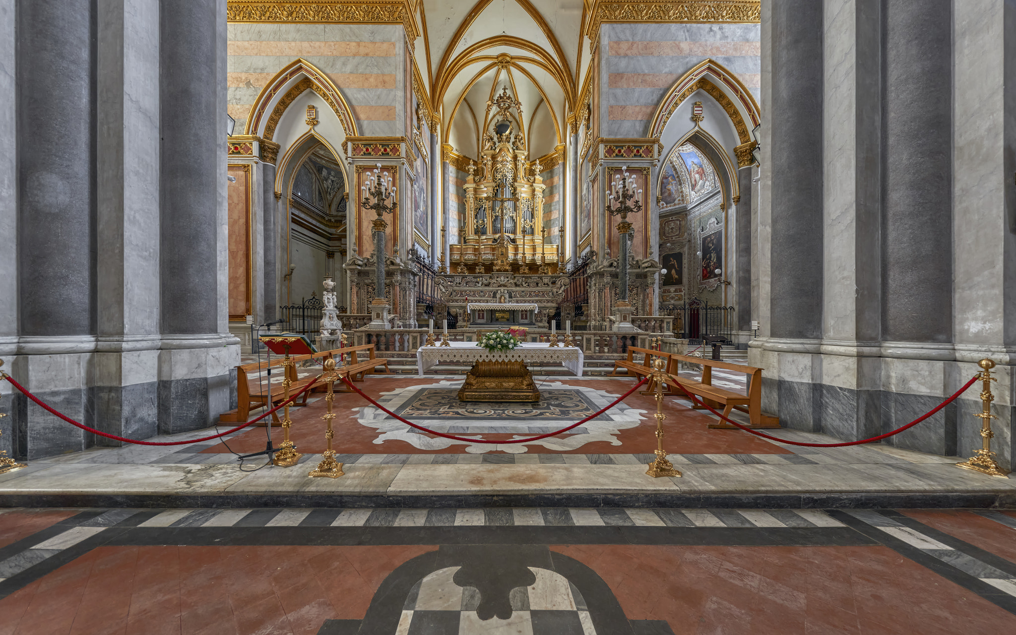 Basilica di San Domenico Maggiore by Yaroslav Romanenko / 500px
