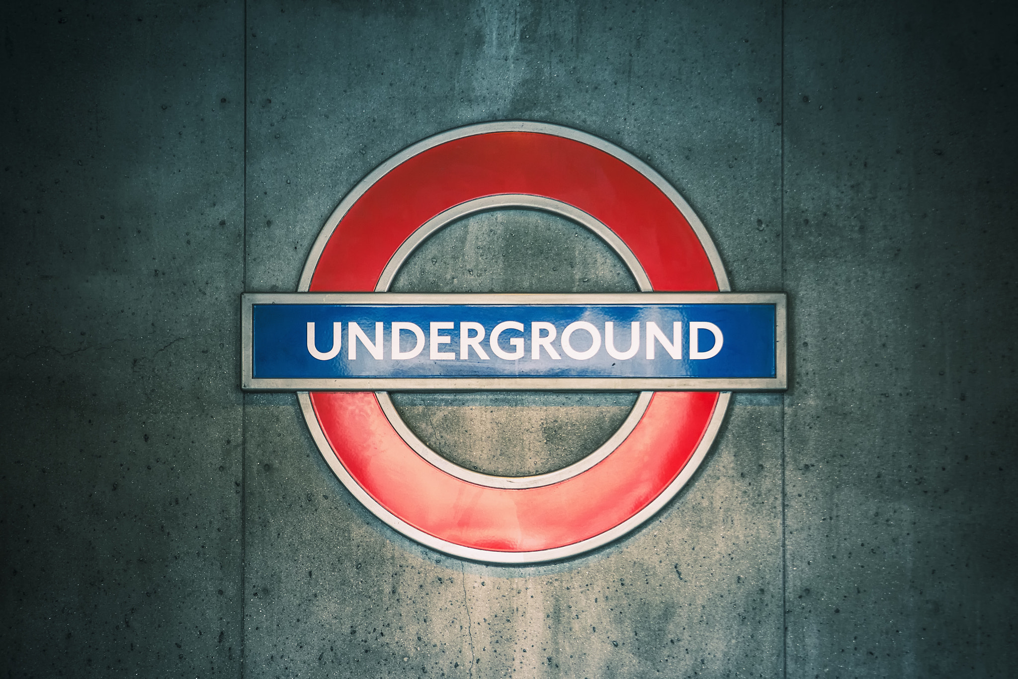 Underground sign