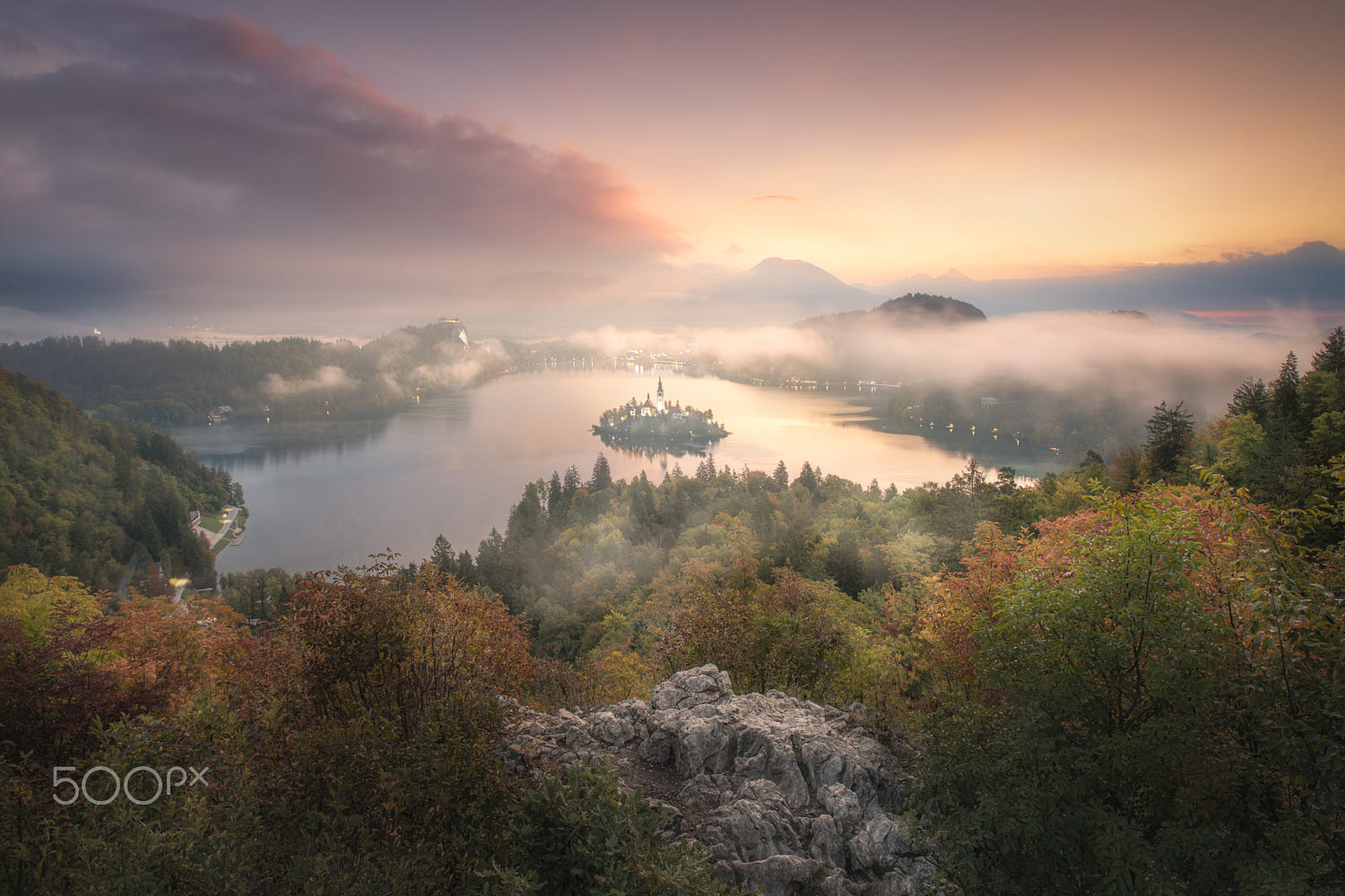 sunrise-lake-bled-slovenia-by-fotografie-trippolt-500px