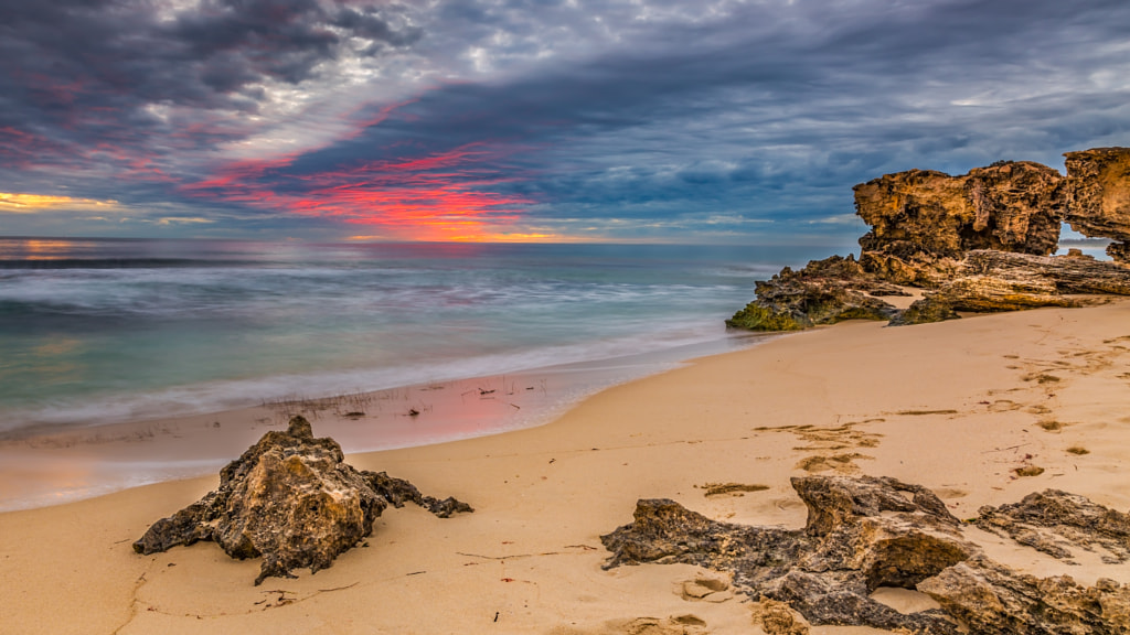 The SpotTwo Rocks by Camil Bicic / 500px