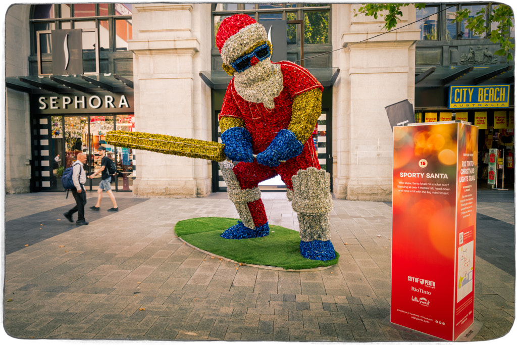 Perth Christmas Decorations 2022 by Paul Amyes on 500px.com