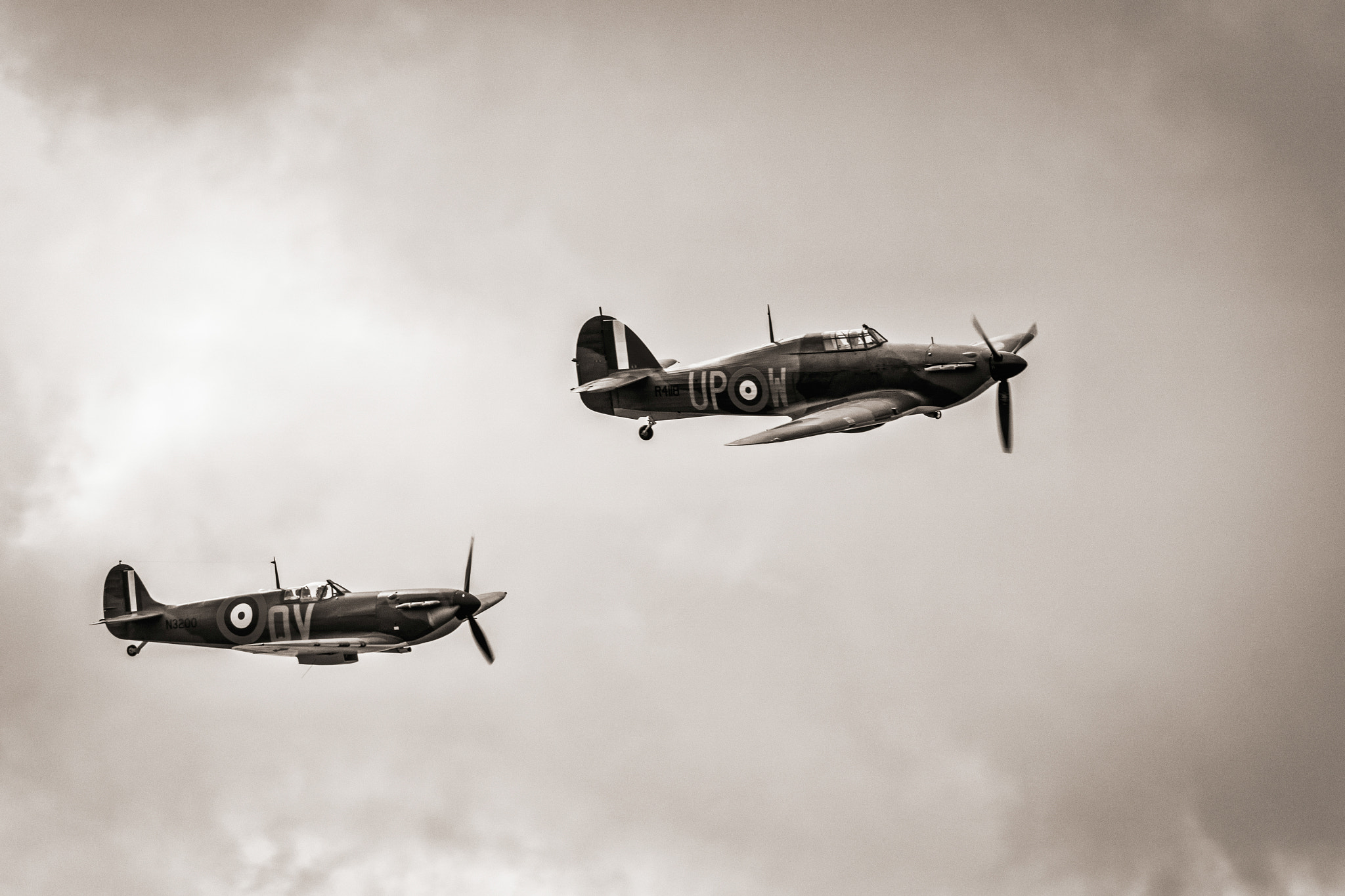 Hawker Hurricane I R4118 and Spitfire Mk IXT PV202 QV