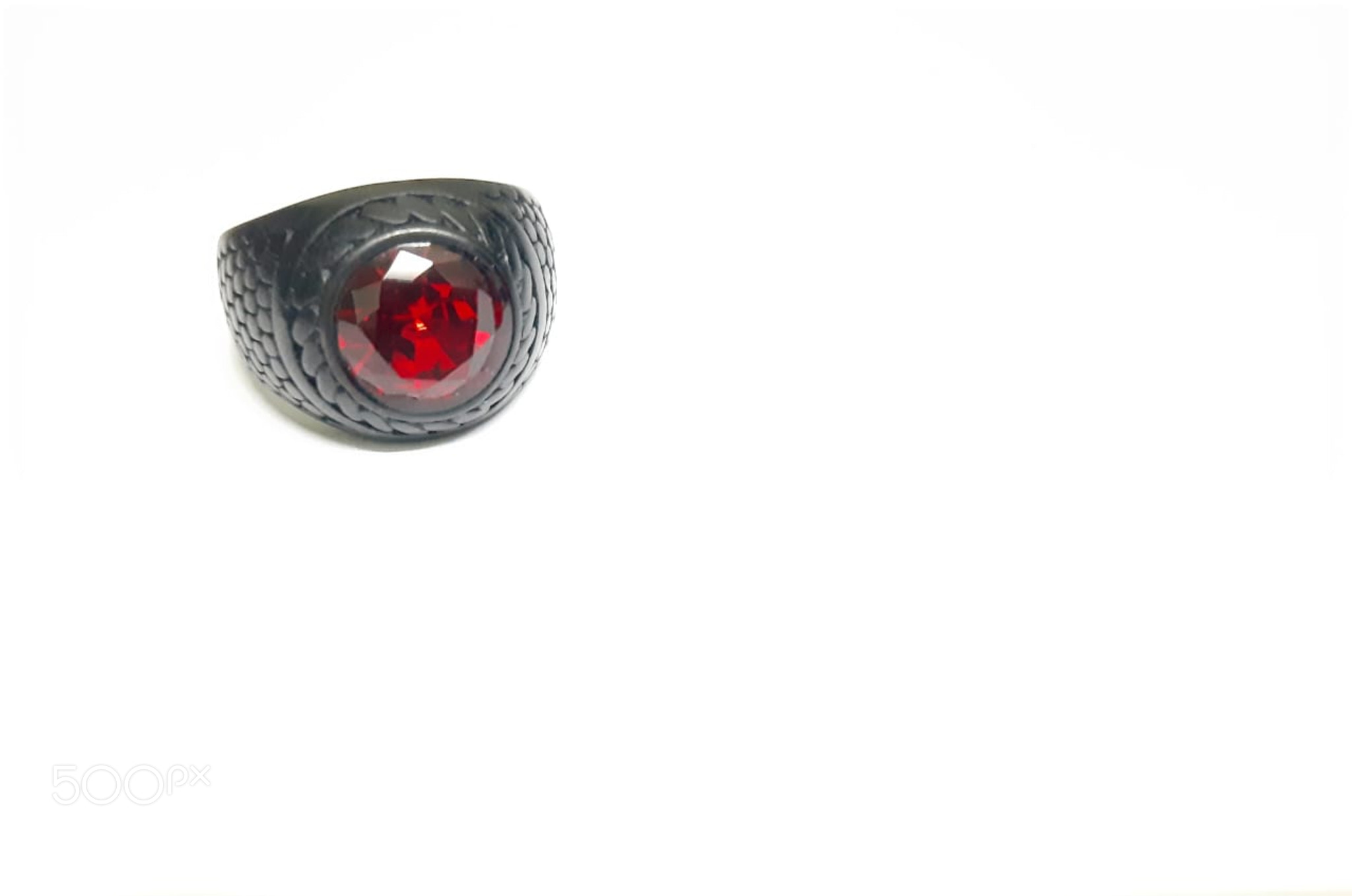 Bull red eye ring