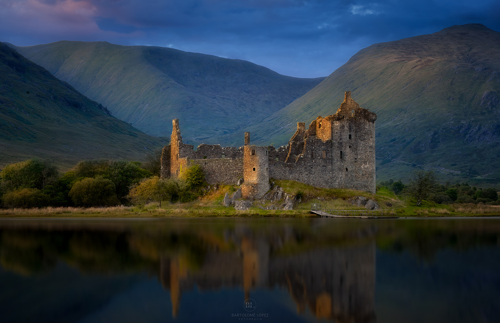 Castillo de Kilchurn by Bartolome Lopez Lucas / 500px