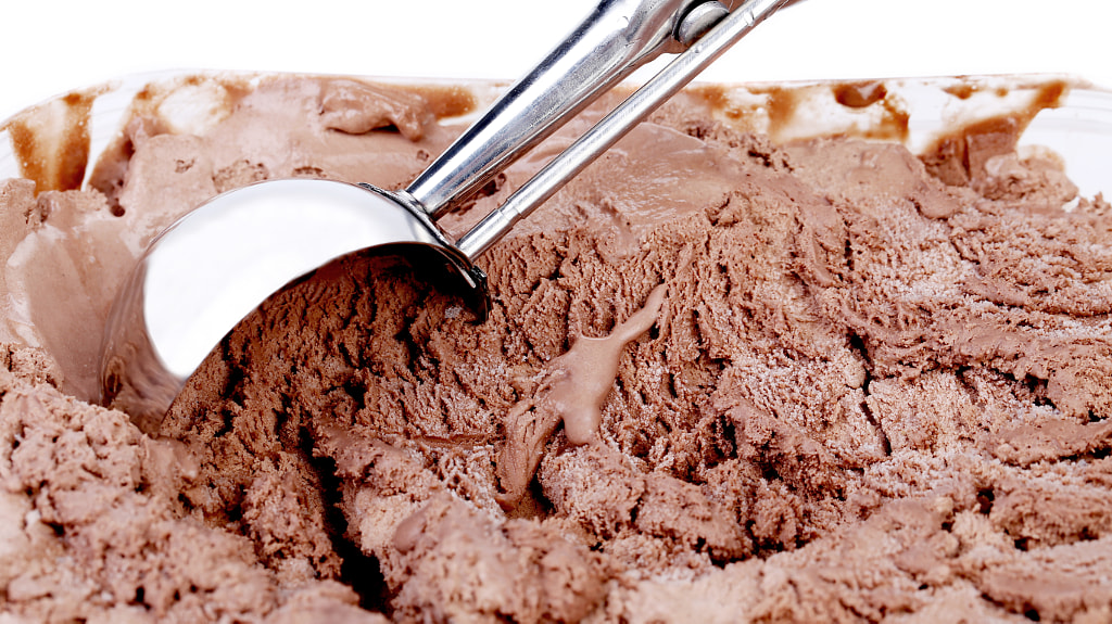 Chocolate ice cream with scoop by Oleg Begunenco on 500px.com