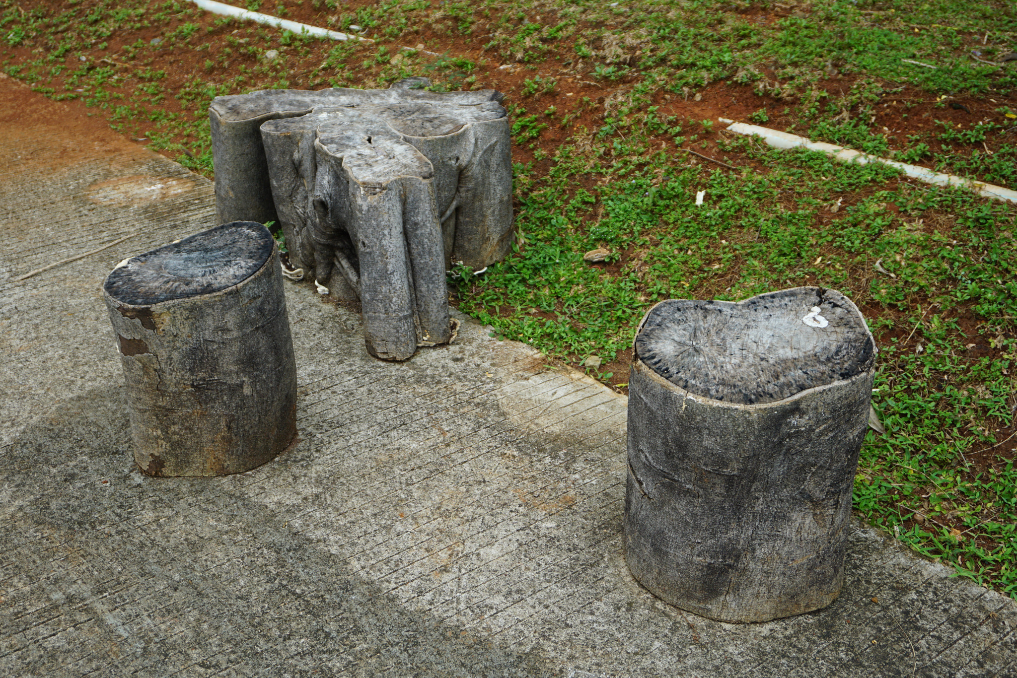 Natural seating from big wood rods